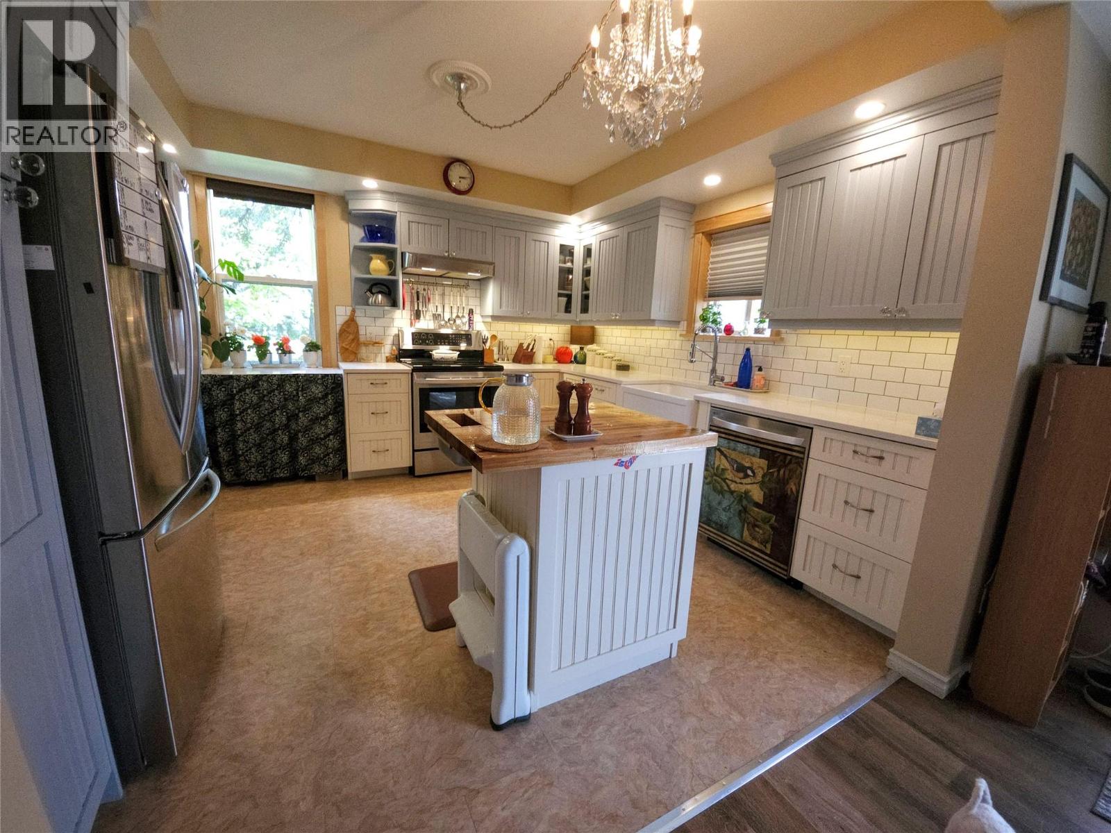 204a 5th Avenue Nw, Nakusp, British Columbia  V0G 1R0 - Photo 6 - 10397563