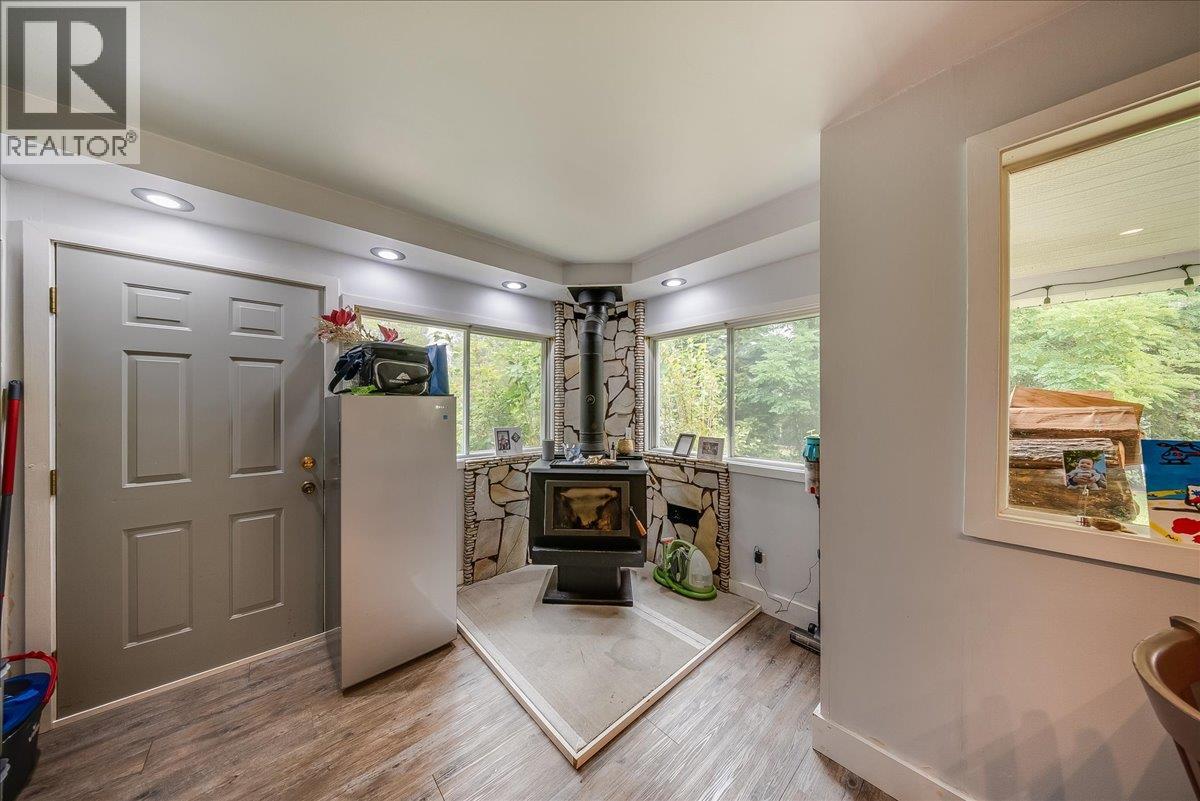 814 16th Avenue, Genelle, British Columbia  V0G 1G0 - Photo 24 - 10397568