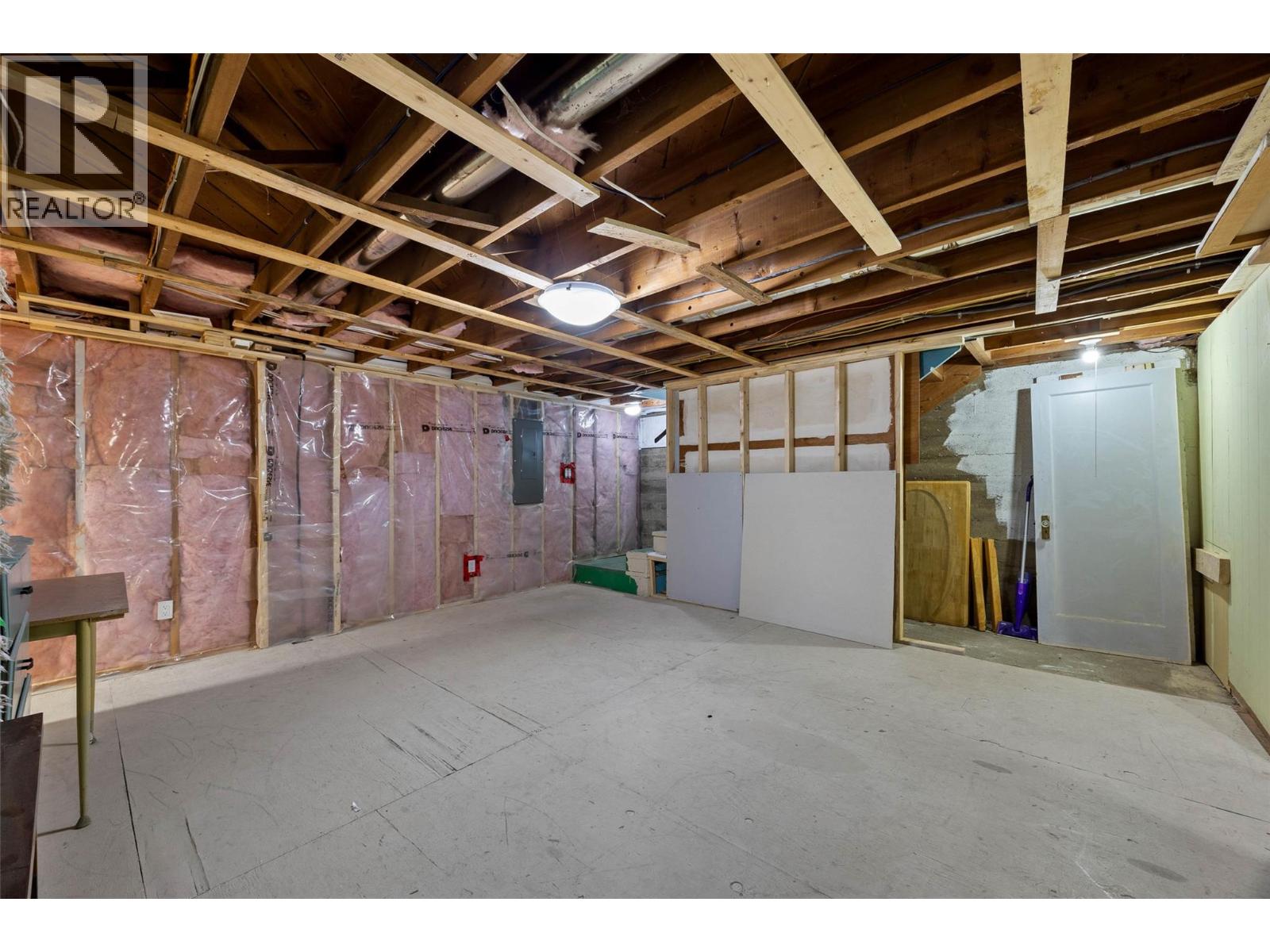 875 Surrey Avenue, Kamloops, British Columbia  V2B 1P7 - Photo 24 - 10397515