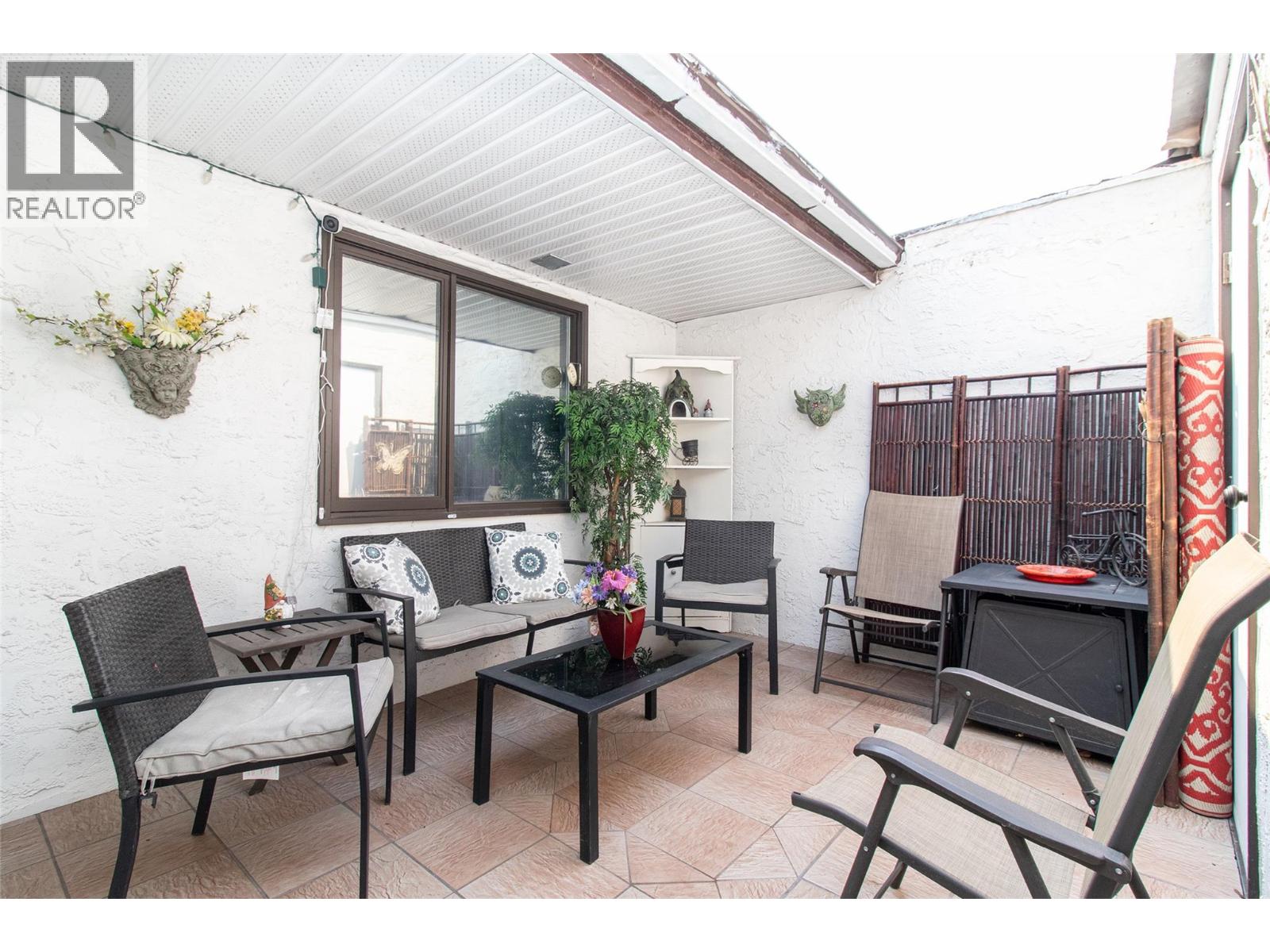 363 Gerstmar Road Unit# 8, Kelowna, British Columbia  V1X 4A6 - Photo 4 - 10397506