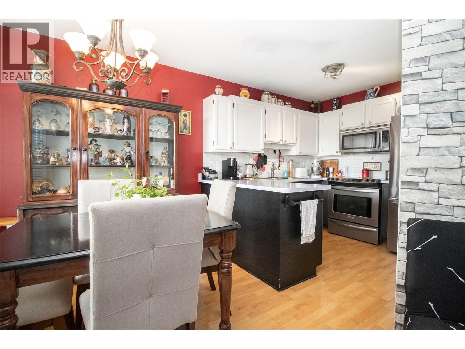 363 Gerstmar Road Unit# 8, Kelowna, British Columbia  V1X 4A6 - Photo 8 - 10397506