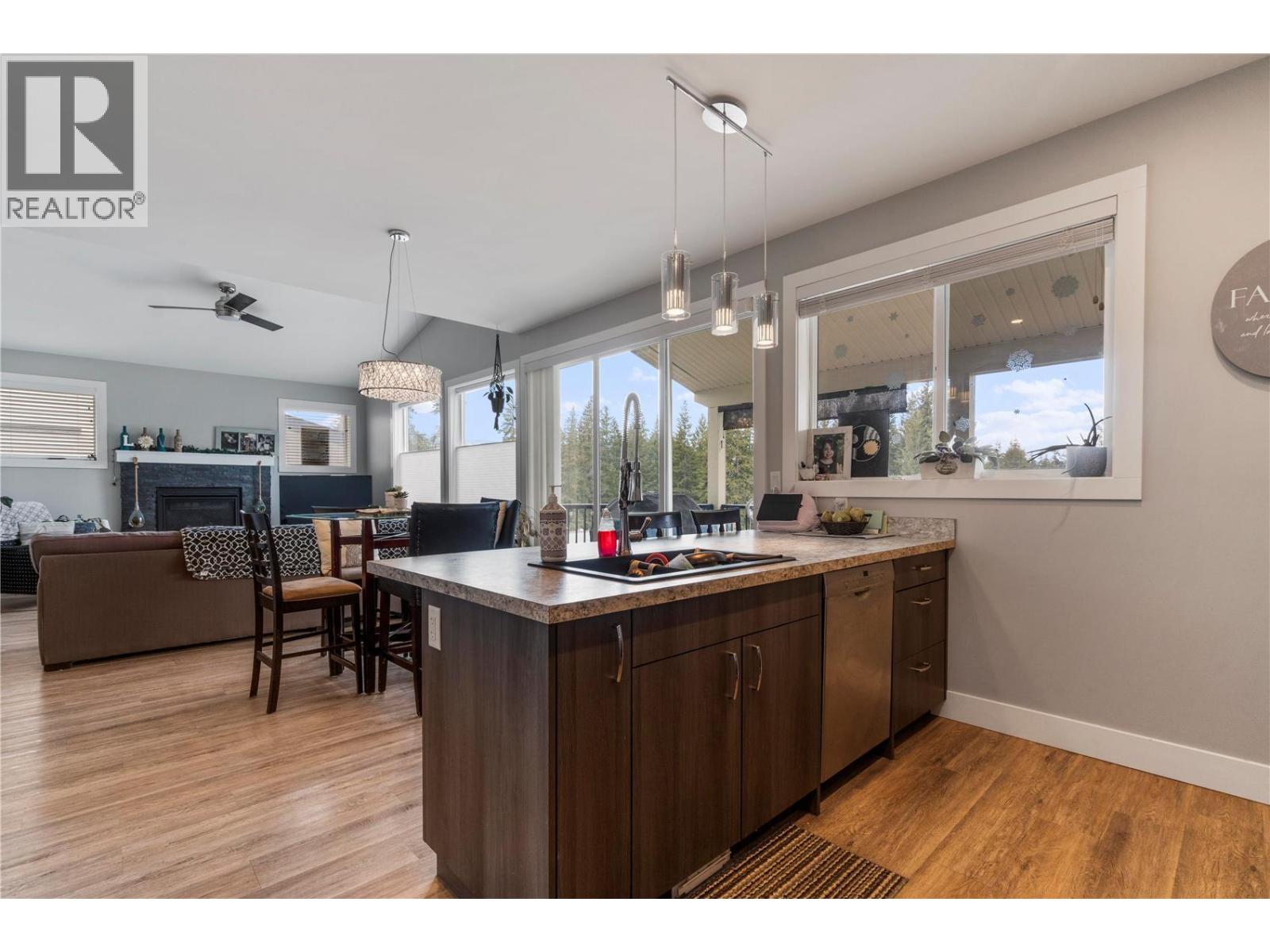 2181 14 Avenue Se, Salmon Arm, British Columbia  V1E 2N2 - Photo 18 - 10397750