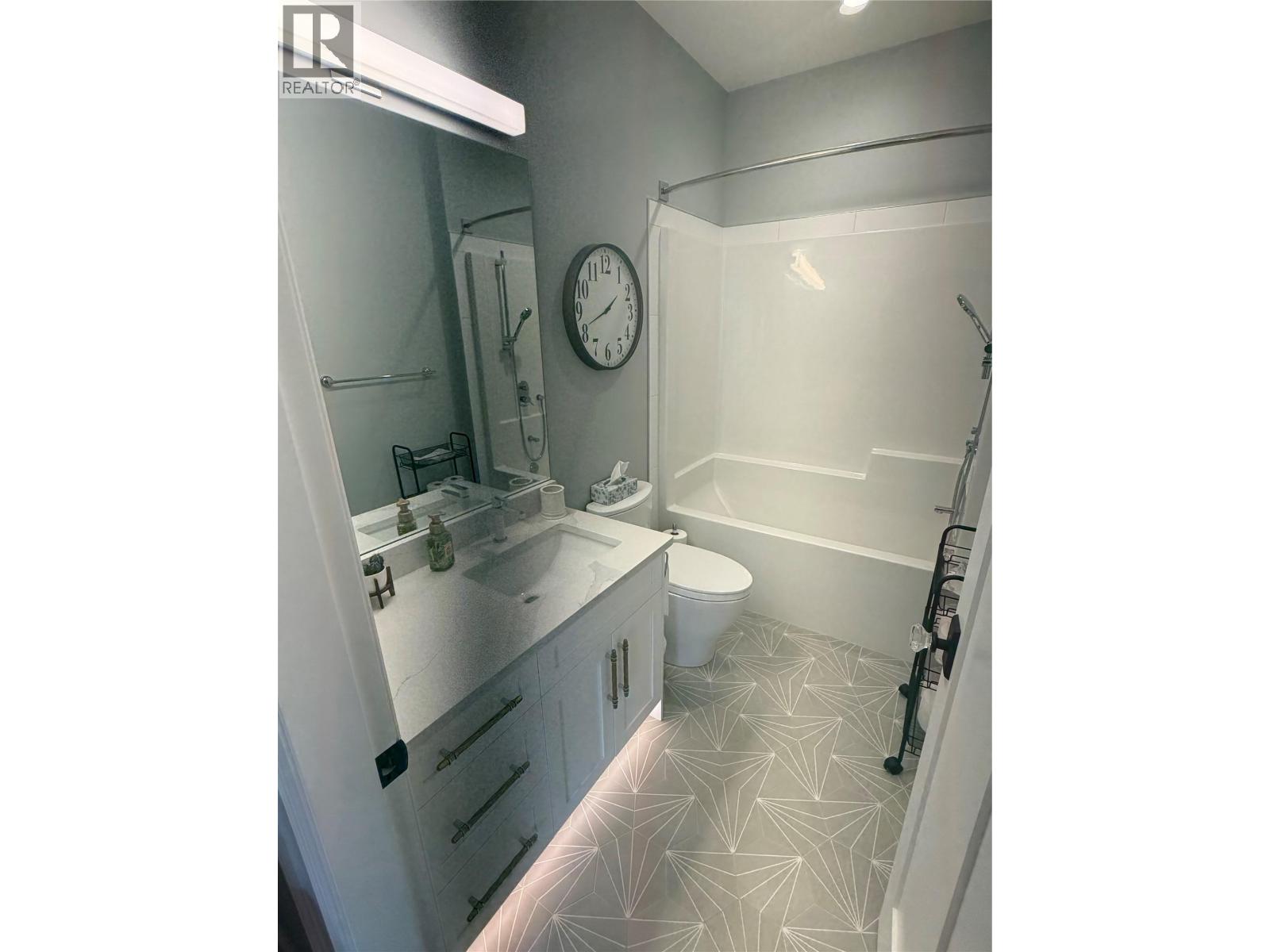 628 Hart Place, Vernon, British Columbia  V1B 4B2 - Photo 42 - 10397517