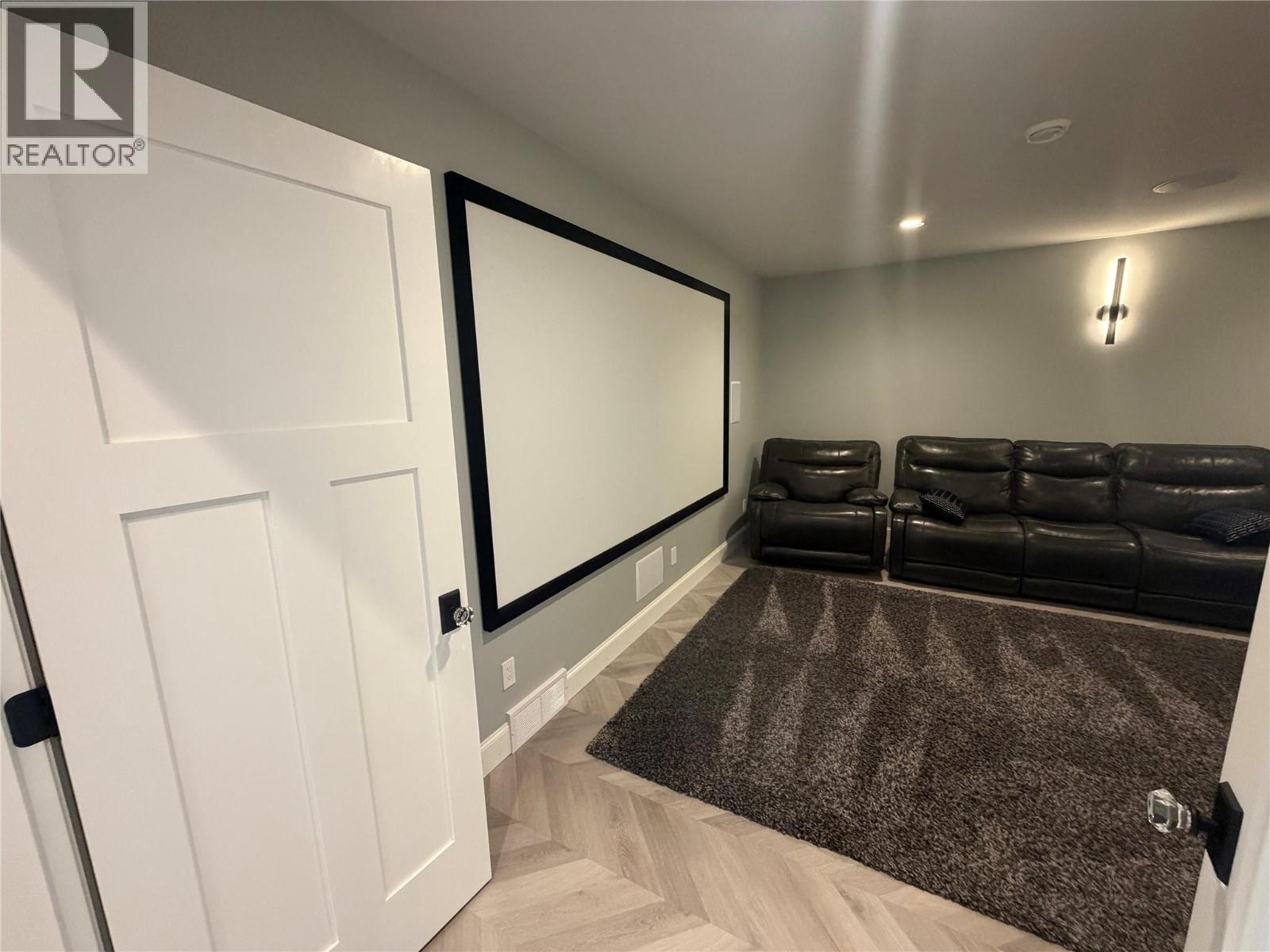 628 Hart Place, Vernon, British Columbia  V1B 4B2 - Photo 56 - 10397517