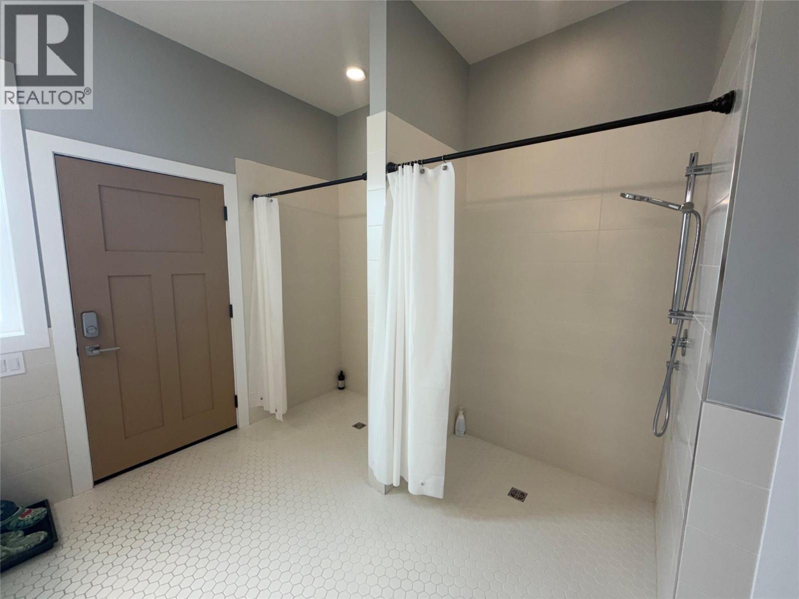628 Hart Place, Vernon, British Columbia  V1B 4B2 - Photo 60 - 10397517