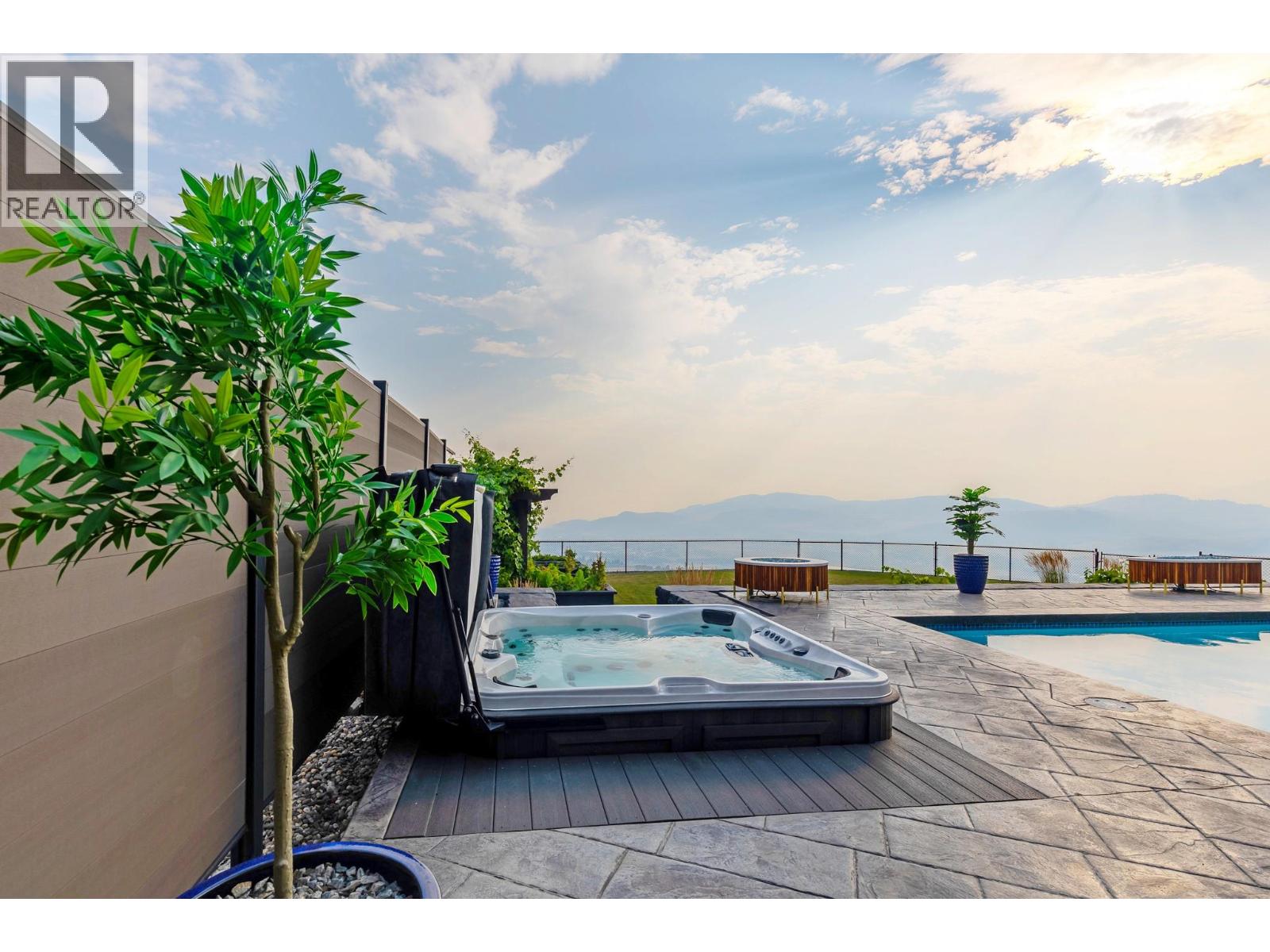 628 Hart Place, Vernon, British Columbia  V1B 4B2 - Photo 8 - 10397517