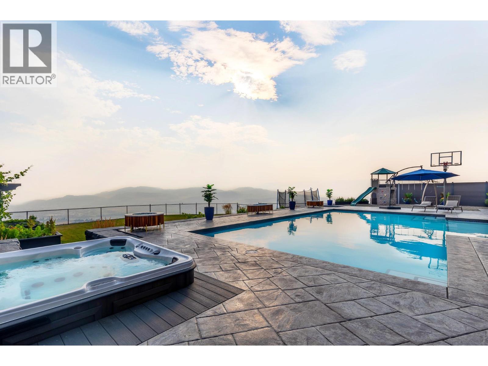 628 Hart Place, Vernon, British Columbia  V1B 4B2 - Photo 9 - 10397517