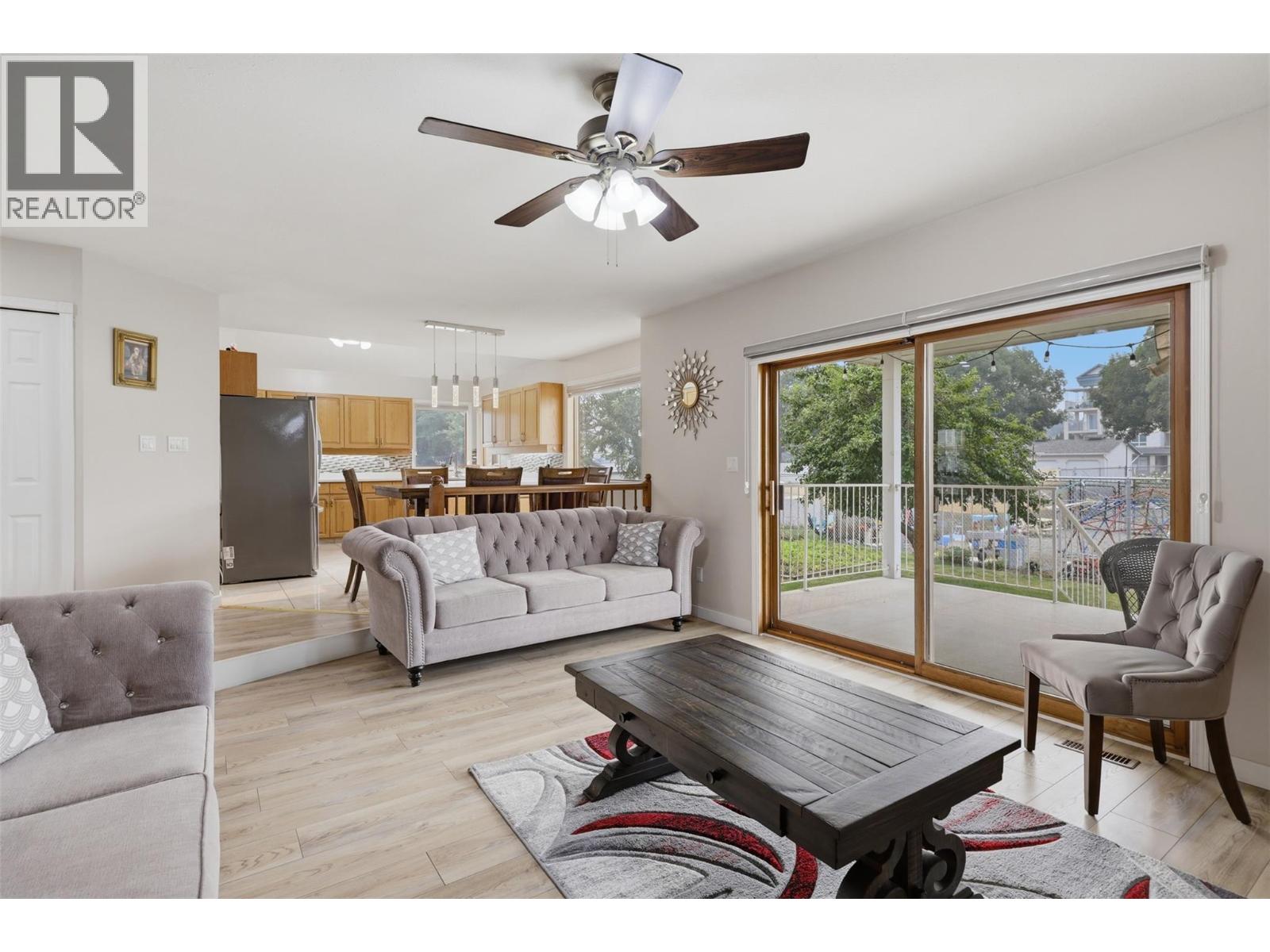 864 Nicolani Drive, Kamloops, British Columbia  V2B 5B3 - Photo 13 - 10397733