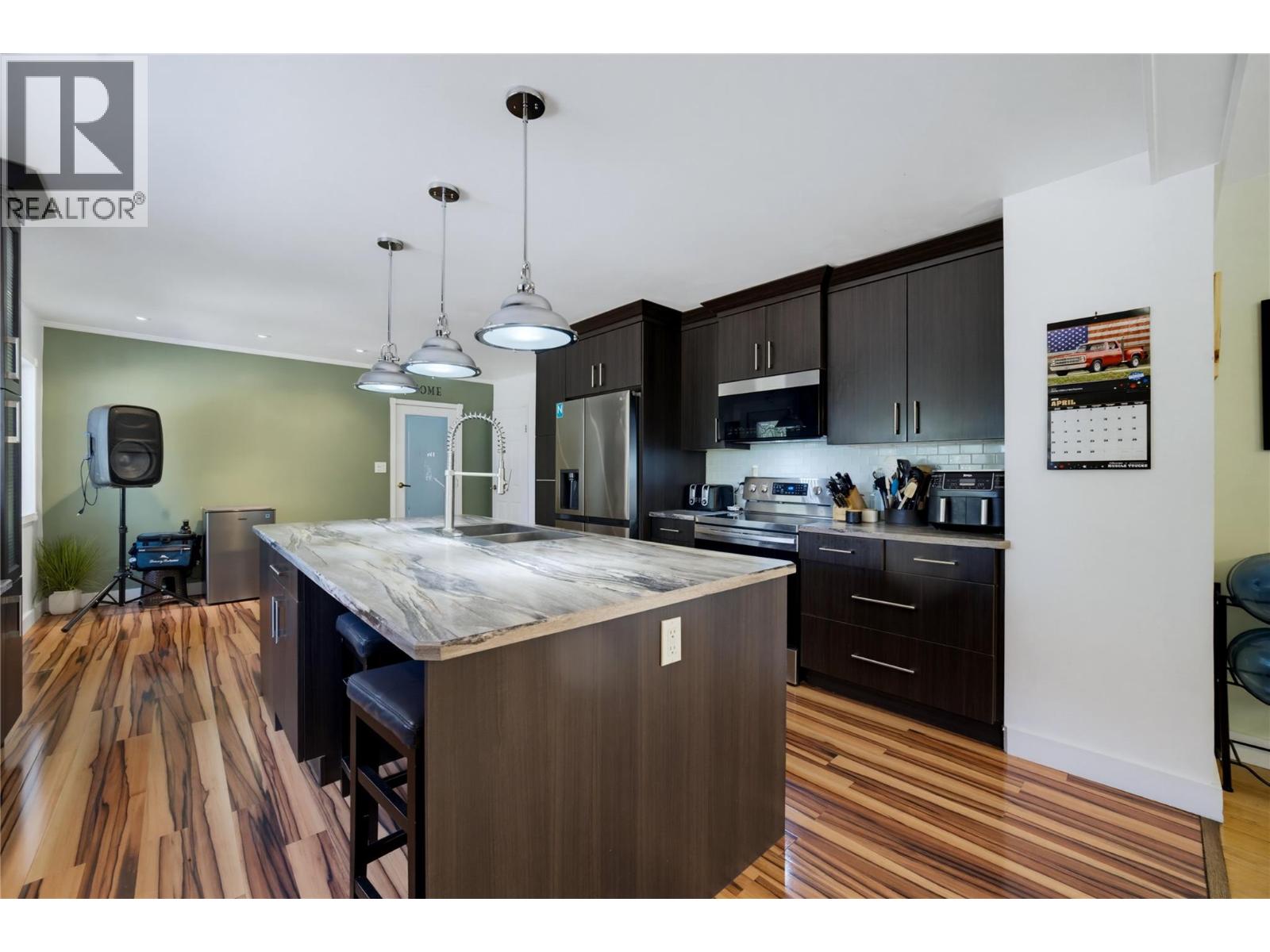 4425 Chase-Falkland Road, Falkland, British Columbia  V0E 1W0 - Photo 16 - 10397638
