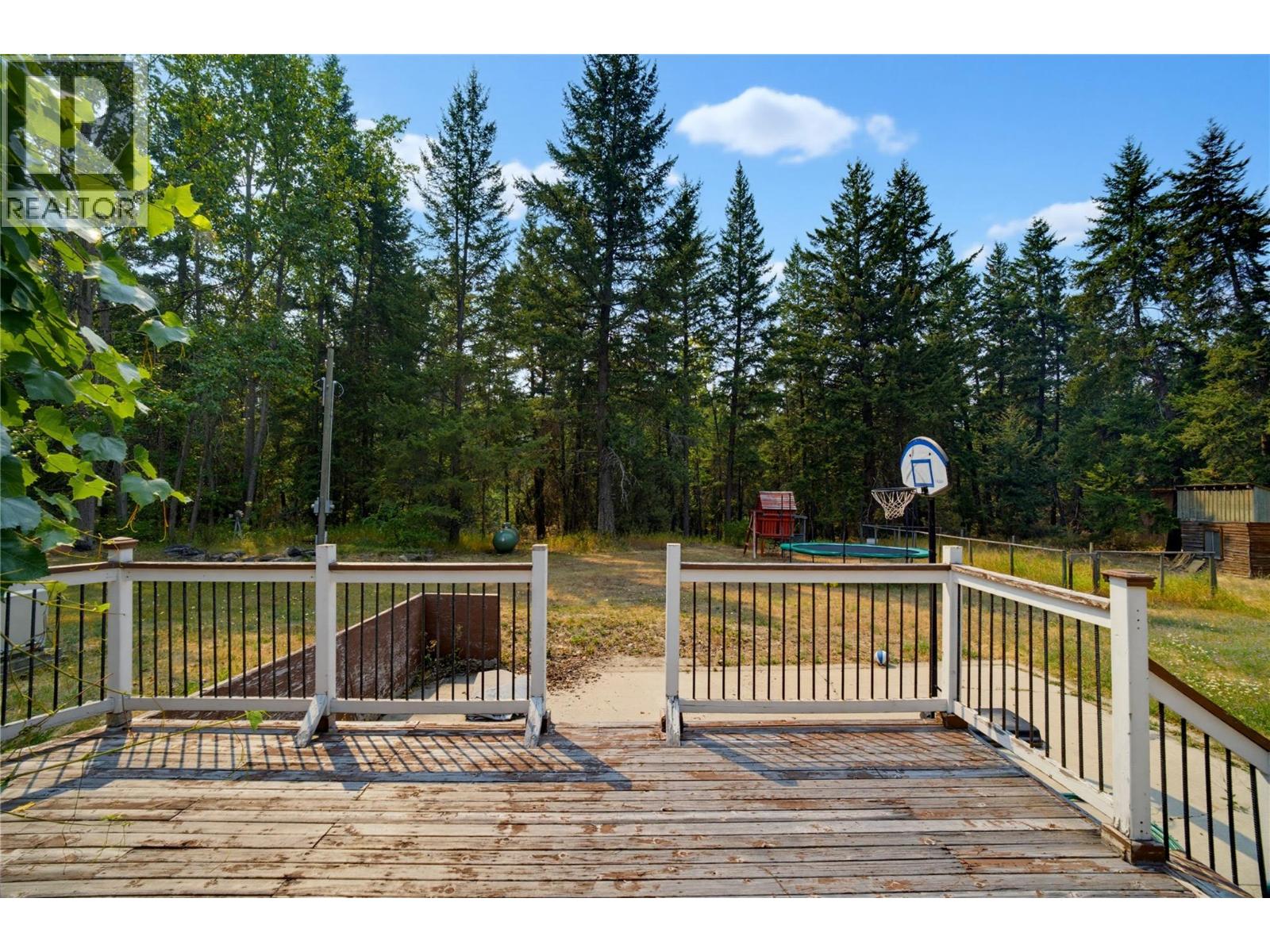 4425 Chase-Falkland Road, Falkland, British Columbia  V0E 1W0 - Photo 46 - 10397638