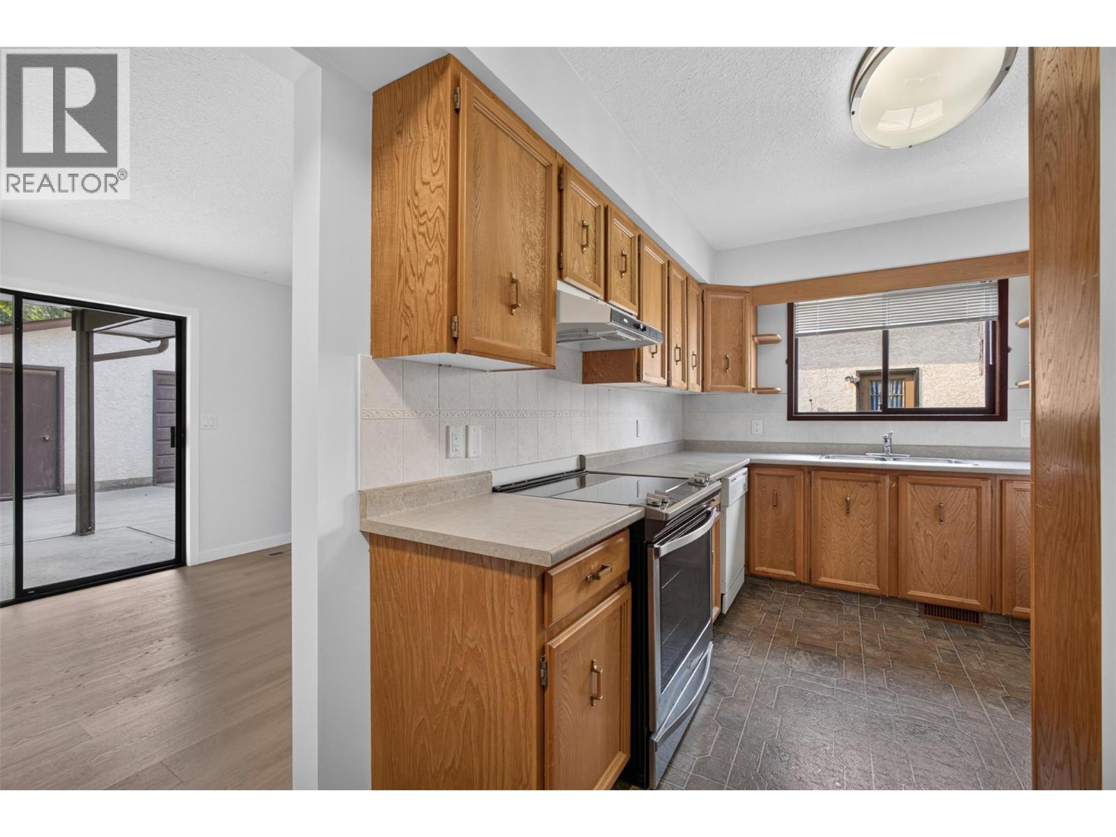 1494/1496 Elm Street, Kelowna, British Columbia  V1Y 3W9 - Photo 15 - 10397379