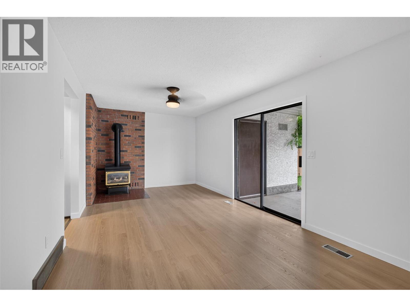 1494/1496 Elm Street, Kelowna, British Columbia  V1Y 3W9 - Photo 17 - 10397379