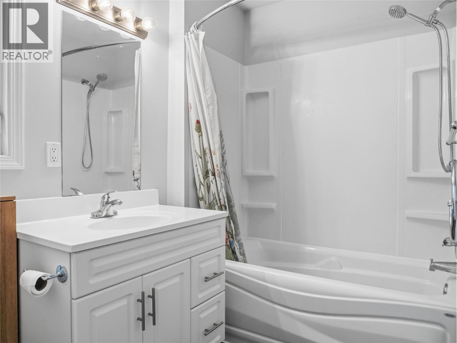 9721 2 Street, Dawson Creek, British Columbia  V1G 3K8 - Photo 28 - 10397783