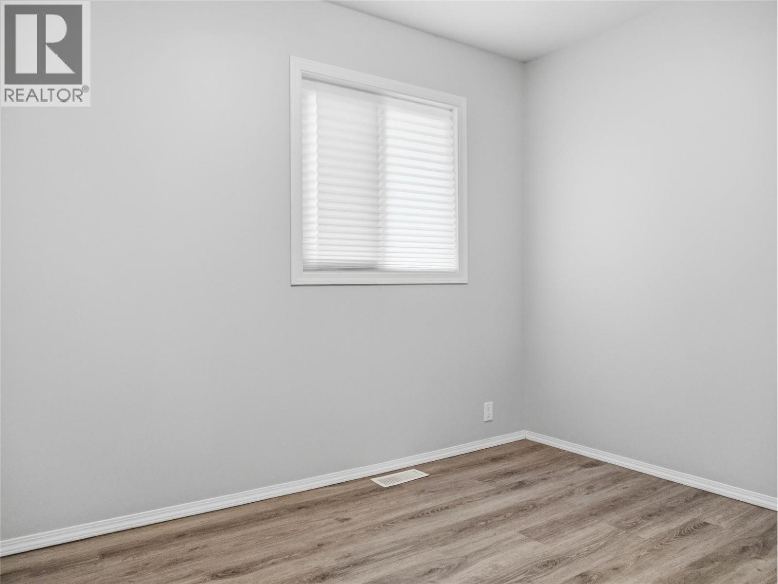 9721 2 Street, Dawson Creek, British Columbia  V1G 3K8 - Photo 30 - 10397783