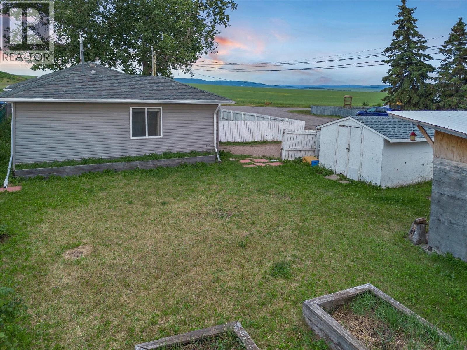 9721 2 Street, Dawson Creek, British Columbia  V1G 3K8 - Photo 33 - 10397783
