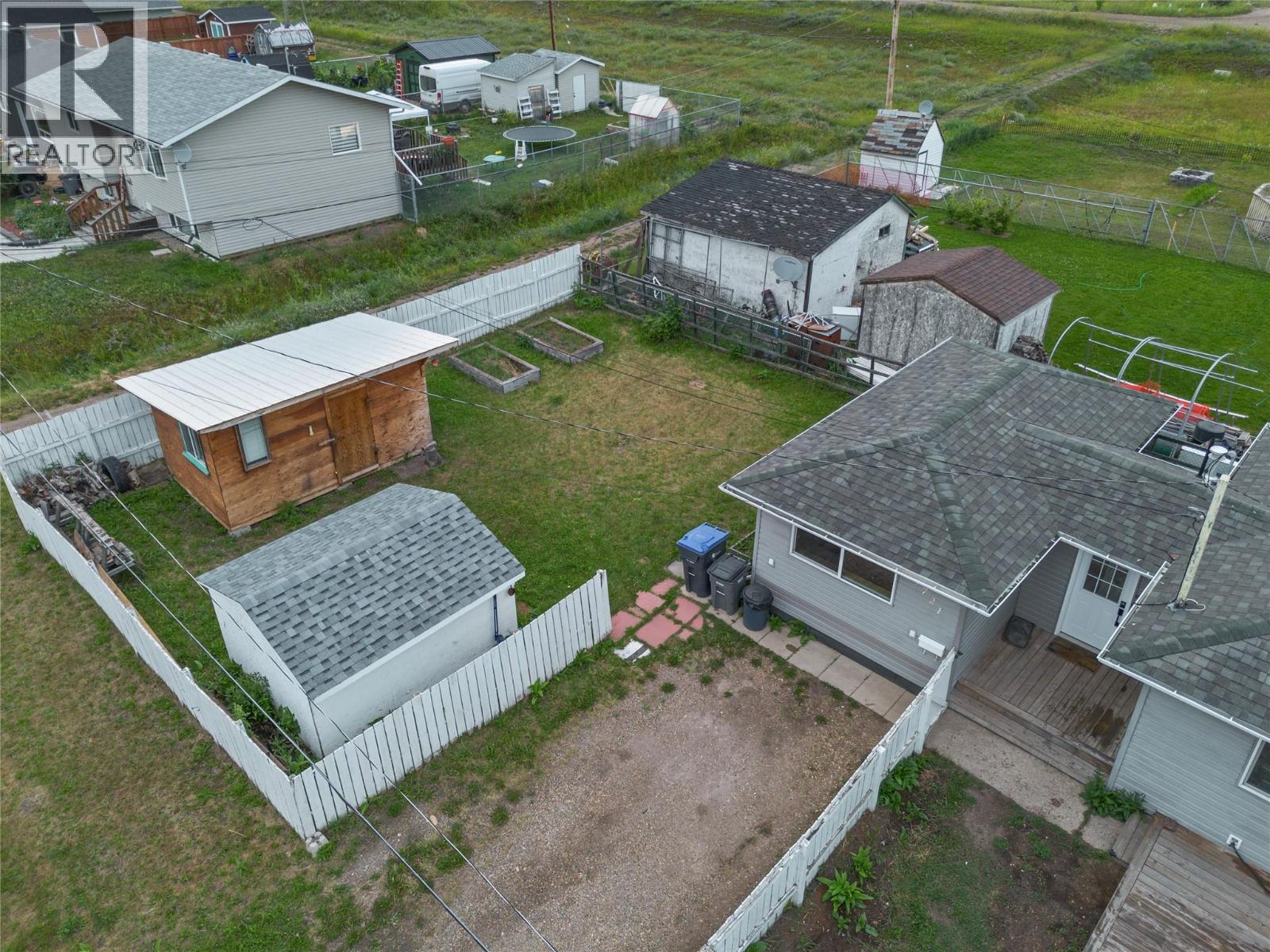 9721 2 Street, Dawson Creek, British Columbia  V1G 3K8 - Photo 34 - 10397783