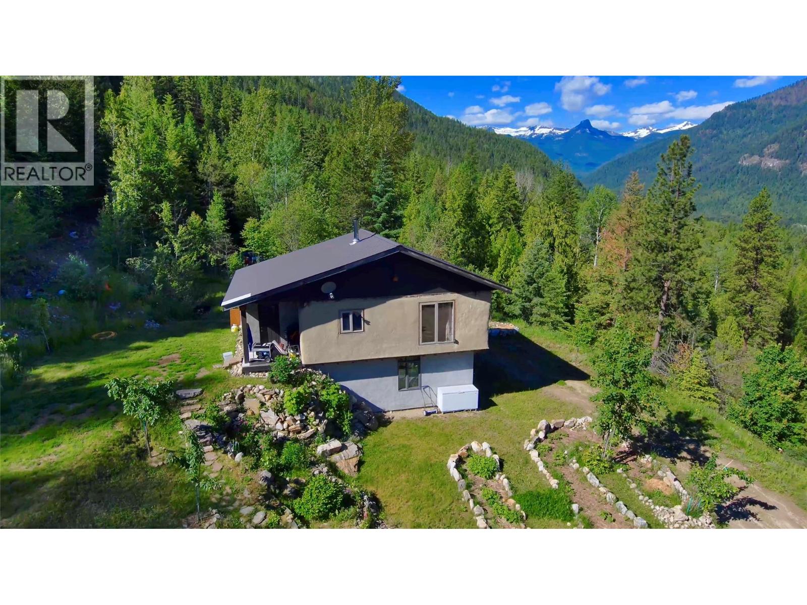 4650 6 Highway, Winlaw, British Columbia  V0G 2J0 - Photo 1 - 10397552