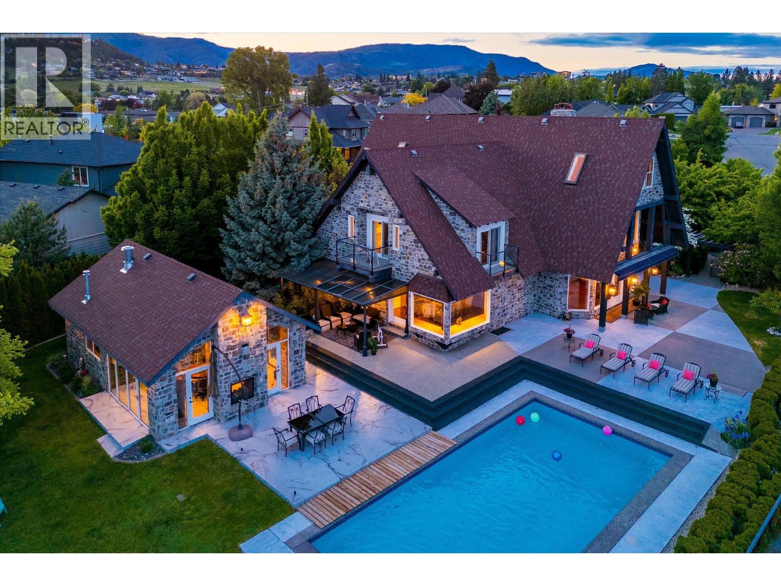 3105 Thacker Drive Unit# 7, West Kelowna, British Columbia  V1Z 1X5 - Photo 1 - 10397510