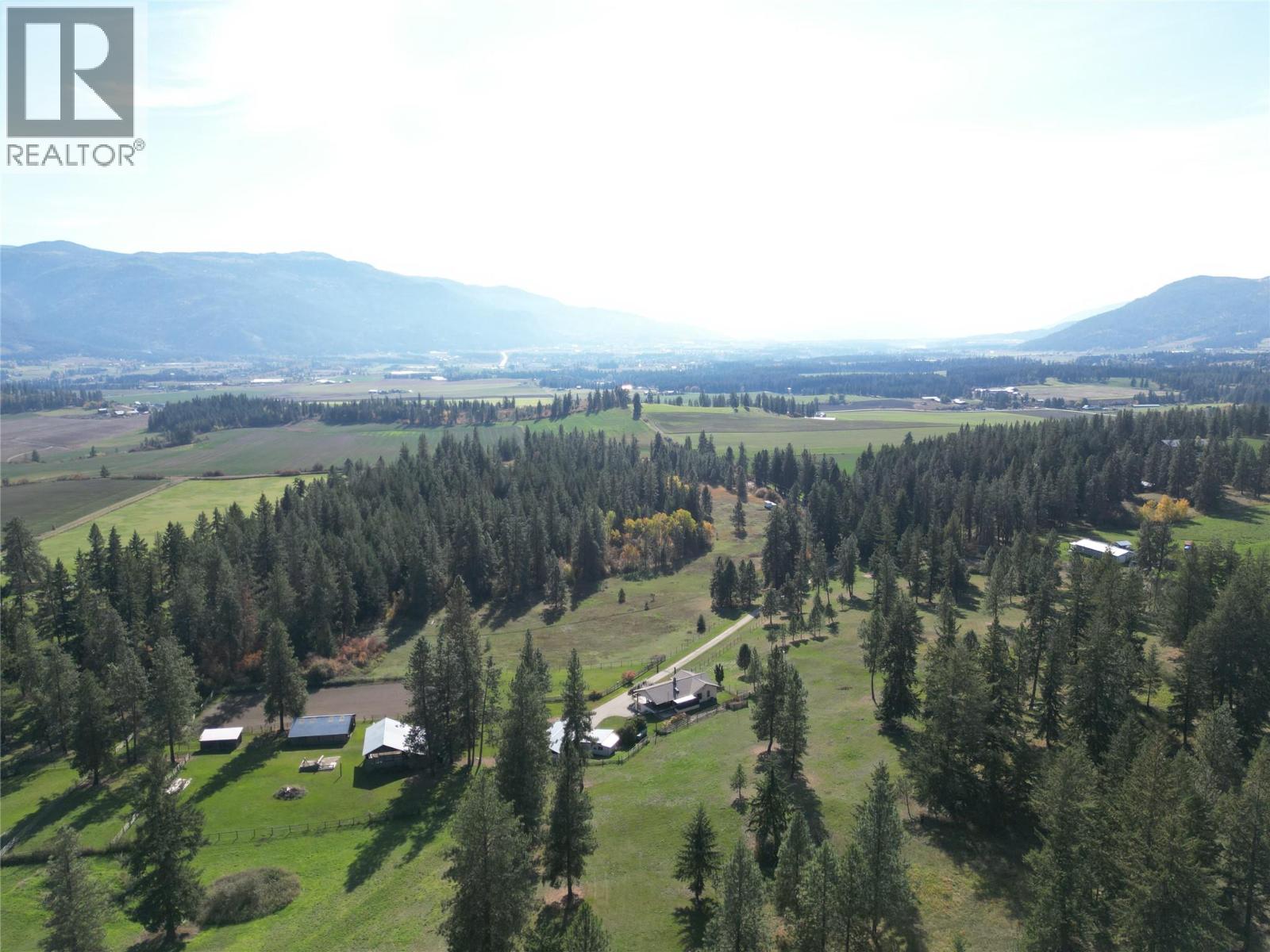 2160 Rashdale Road, Spallumcheen, British Columbia  V0E 1B4 - Photo 4 - 10397615