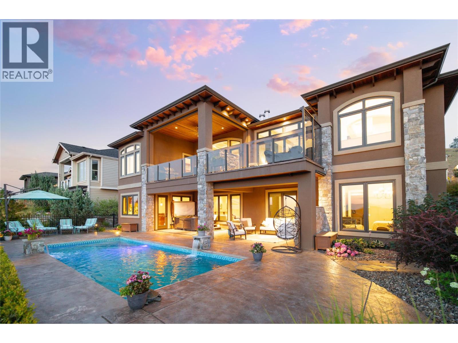 954 Hewetson Avenue, Kelowna, British Columbia  V1W 5H8 - Photo 1 - 10397512