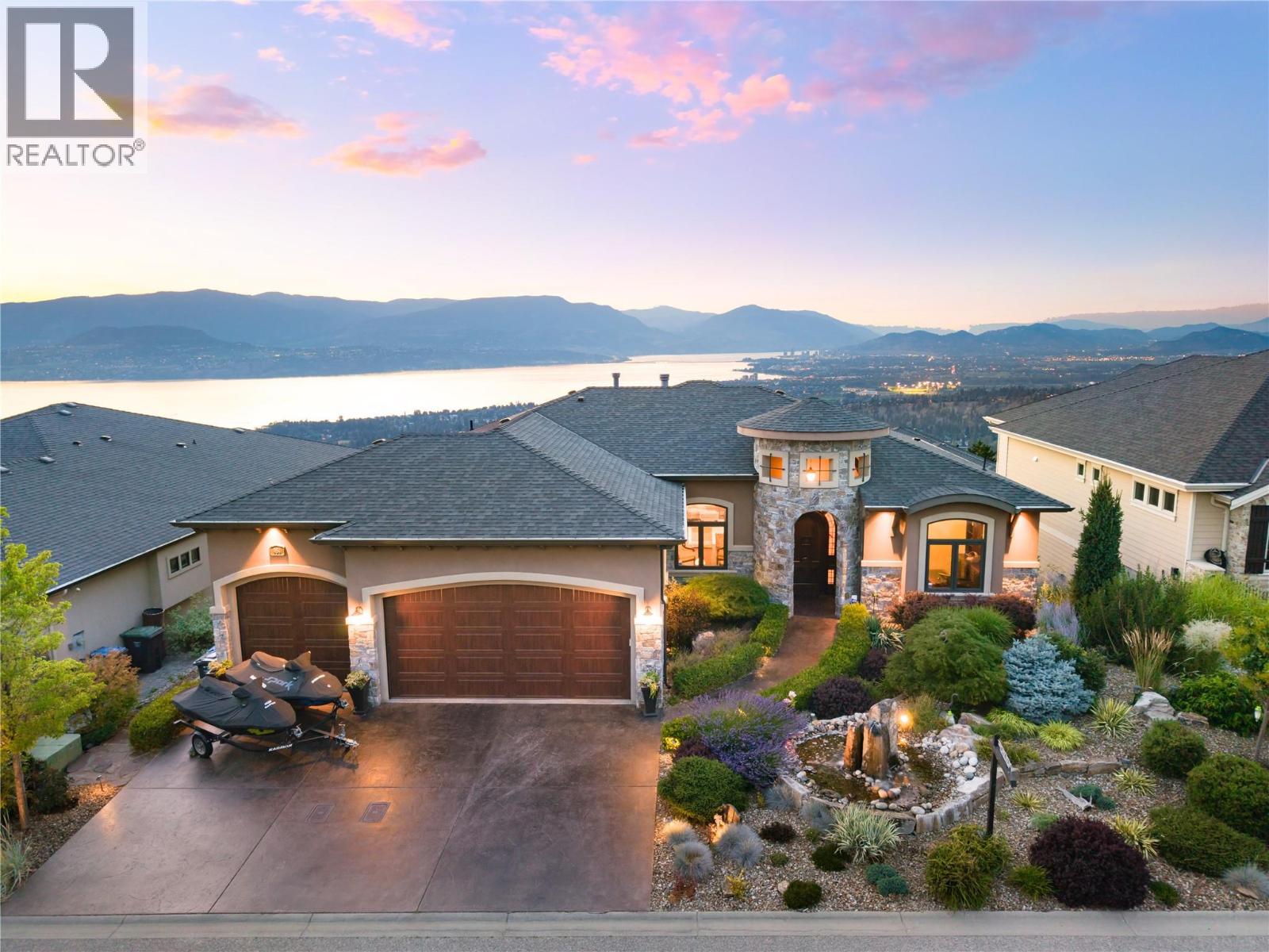 954 Hewetson Avenue, Kelowna, British Columbia  V1W 5H8 - Photo 2 - 10397512