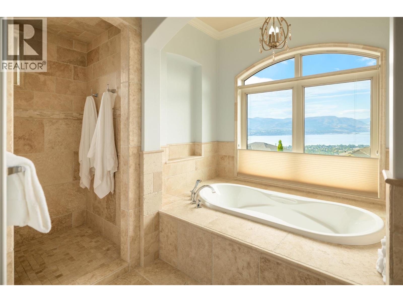 954 Hewetson Avenue, Kelowna, British Columbia  V1W 5H8 - Photo 34 - 10397512