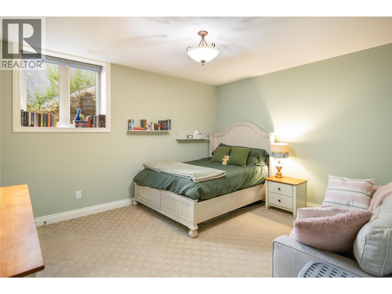 954 Hewetson Avenue, Kelowna, British Columbia  V1W 5H8 - Photo 68 - 10397512