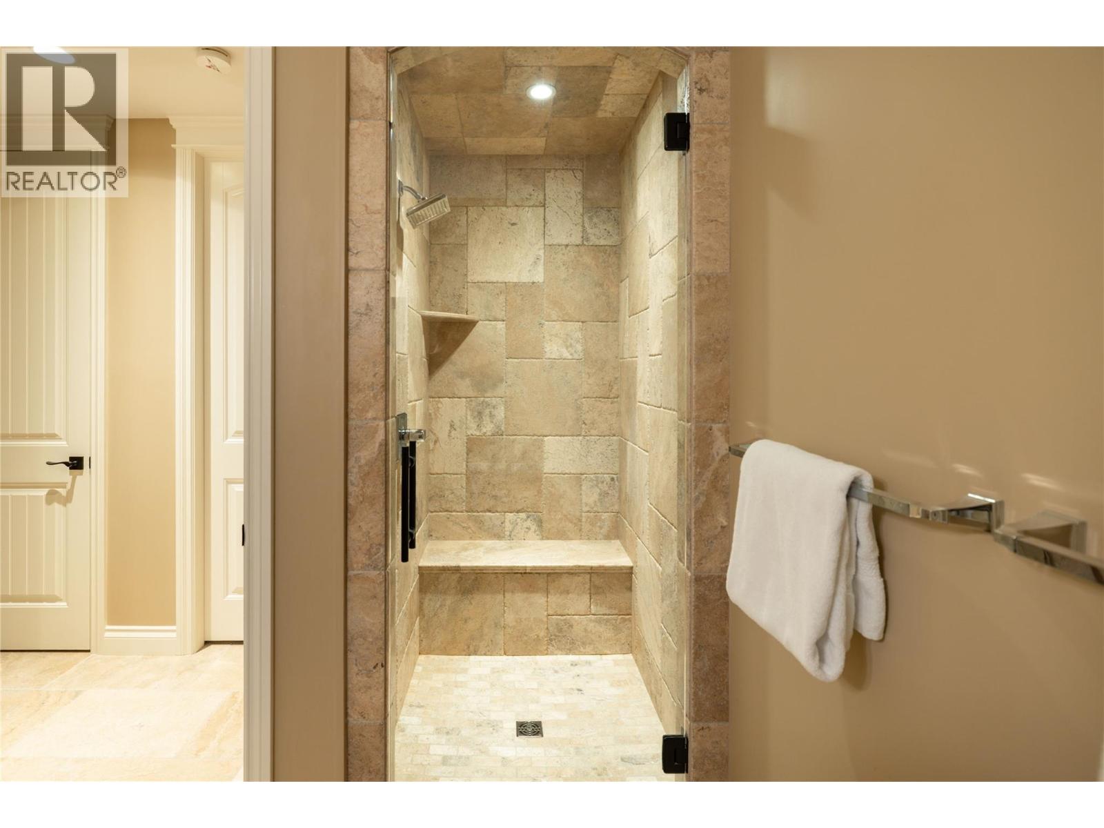 954 Hewetson Avenue, Kelowna, British Columbia  V1W 5H8 - Photo 70 - 10397512
