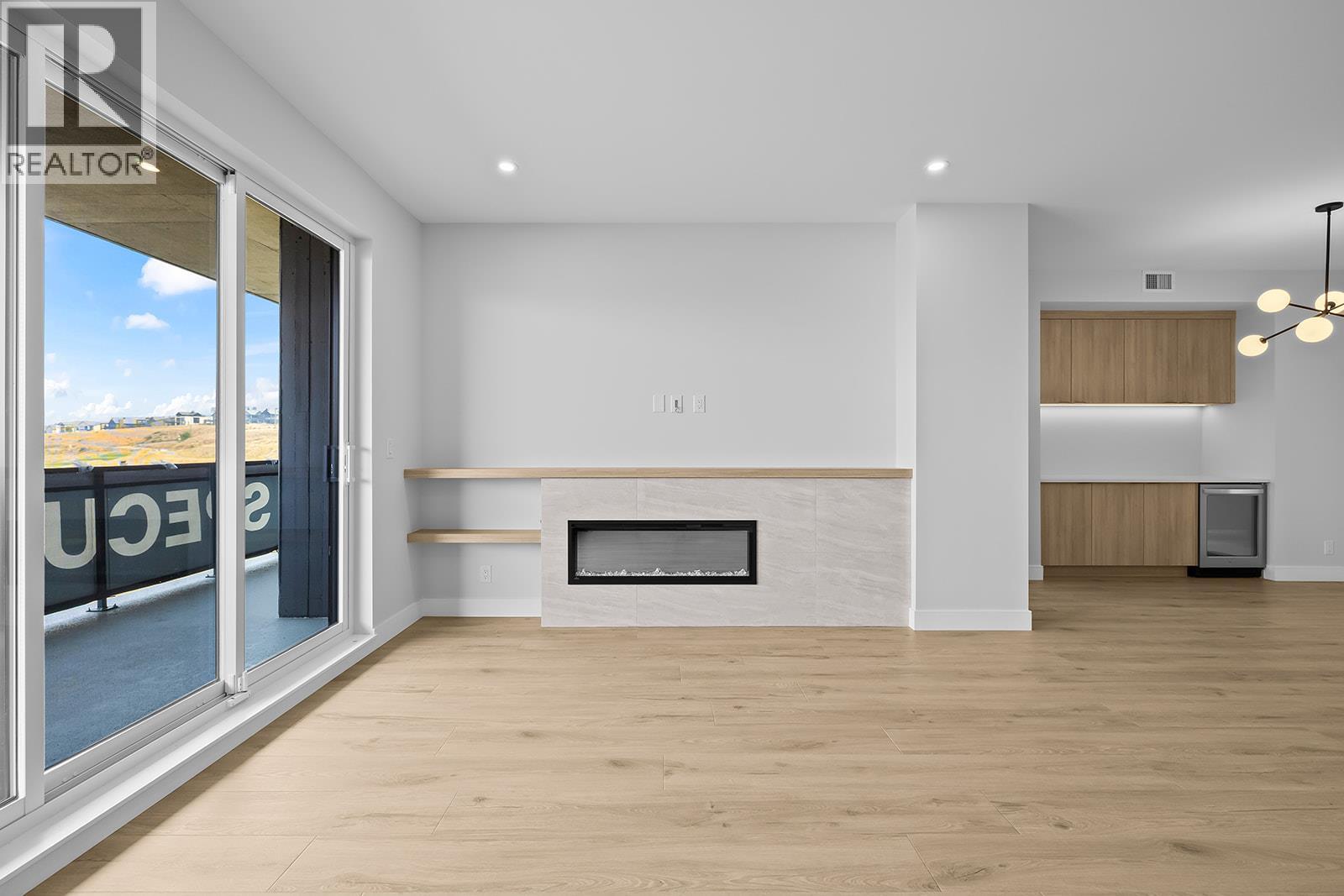 75 Predator Ridge Drive Unit# 301, Vernon, British Columbia  V1H 1G4 - Photo 12 - 10397008