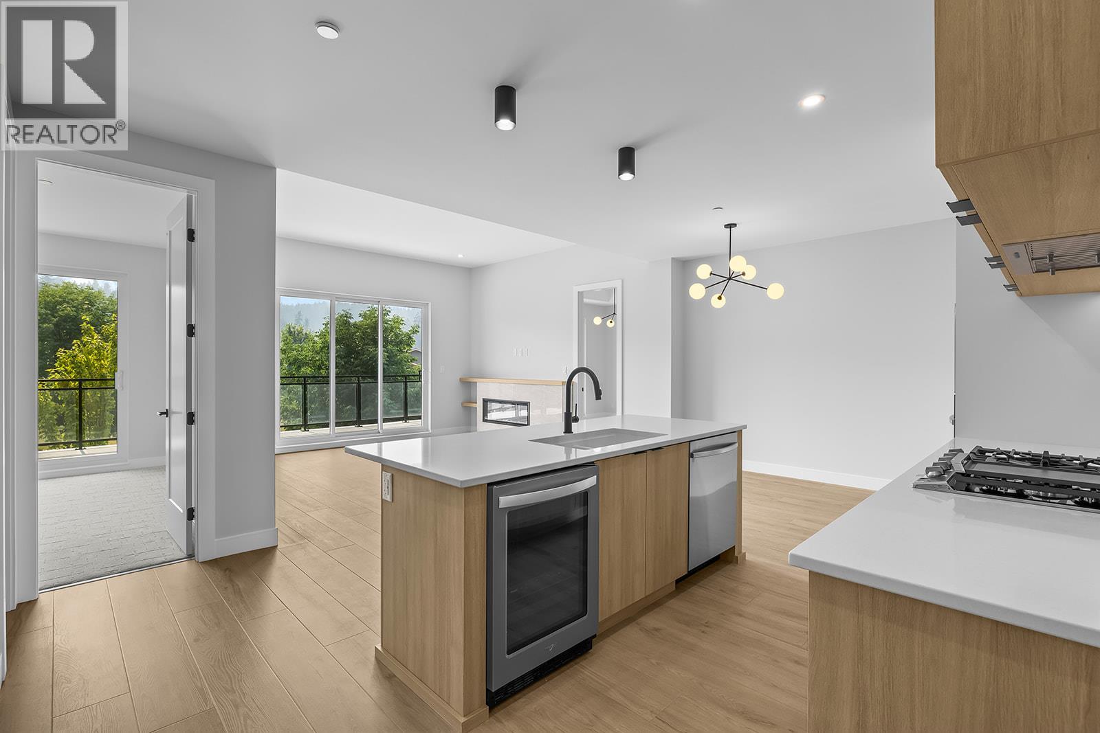 75 Predator Ridge Drive Unit# 205, Vernon, British Columbia  V1H 1G4 - Photo 1 - 10397002