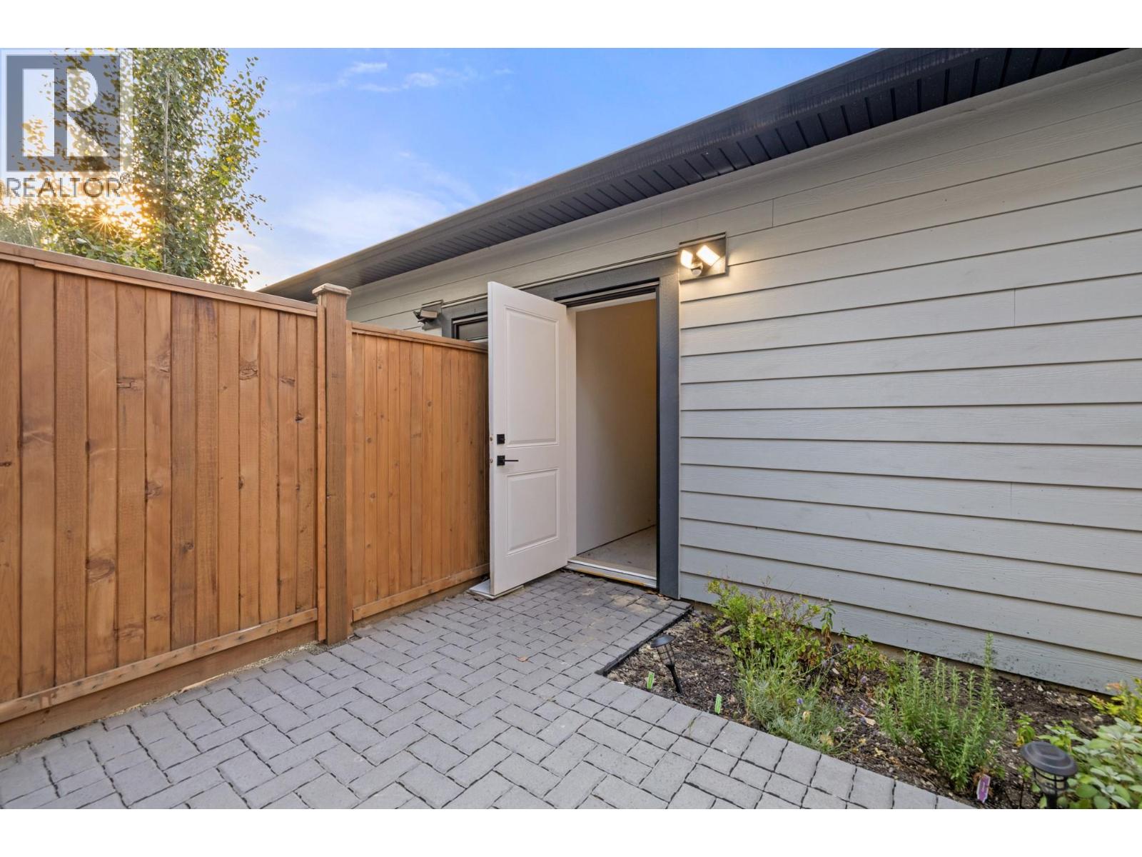 824 Glenwood Avenue Unit# 4, Kelowna, British Columbia  V1Y 5M5 - Photo 27 - 10397500