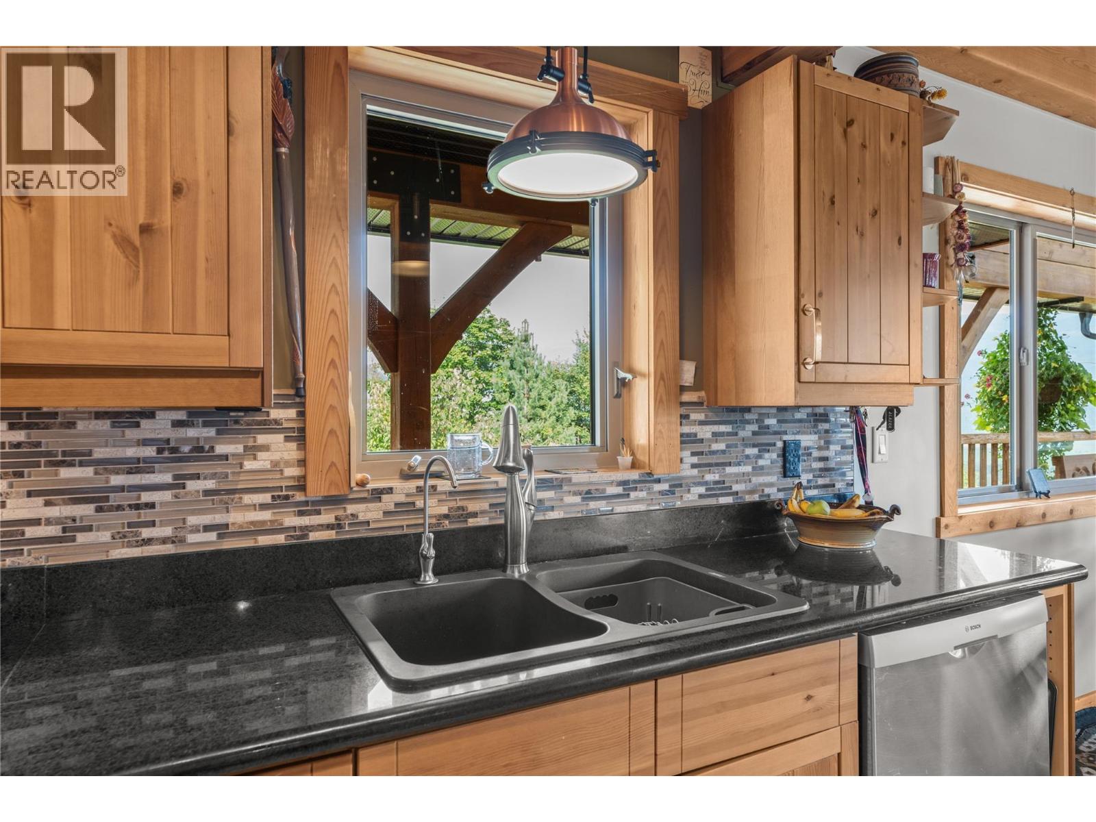 310 Grandview Bench Road, Grindrod, British Columbia  V0E 1Y0 - Photo 16 - 10397780