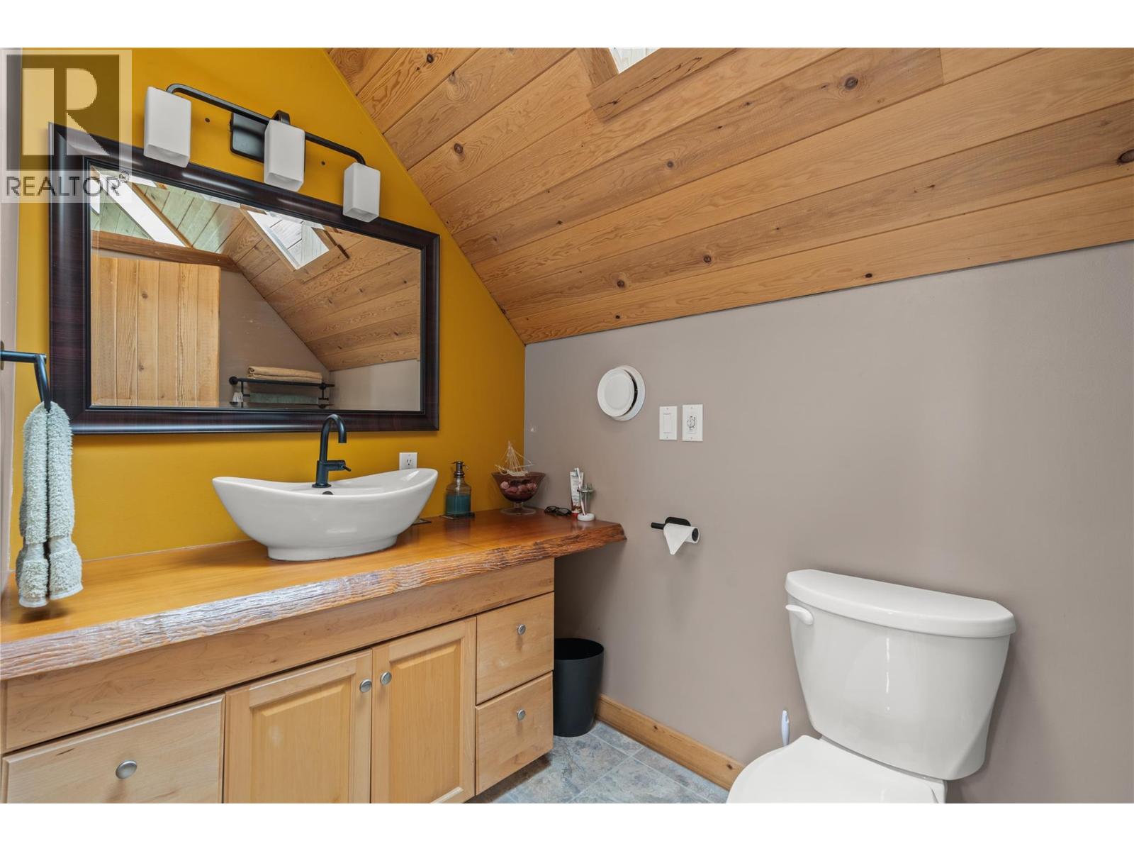 310 Grandview Bench Road, Grindrod, British Columbia  V0E 1Y0 - Photo 35 - 10397780