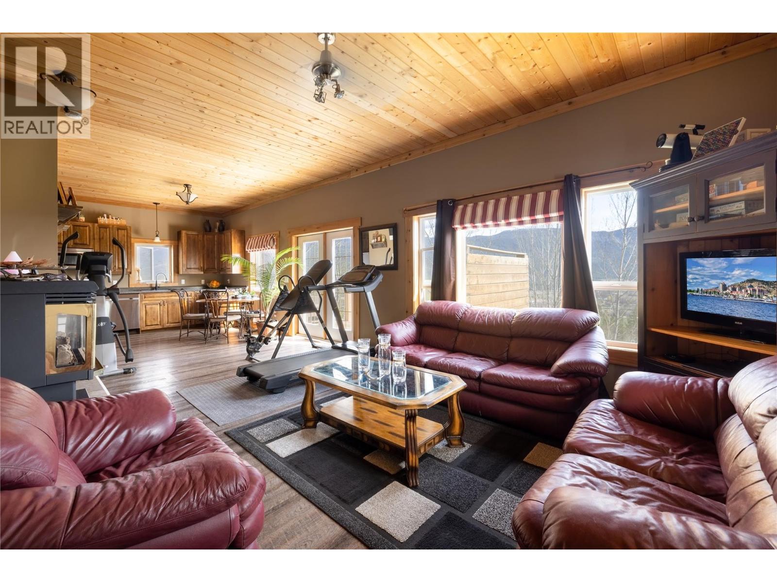 310 Grandview Bench Road, Grindrod, British Columbia  V0E 1Y0 - Photo 61 - 10397780