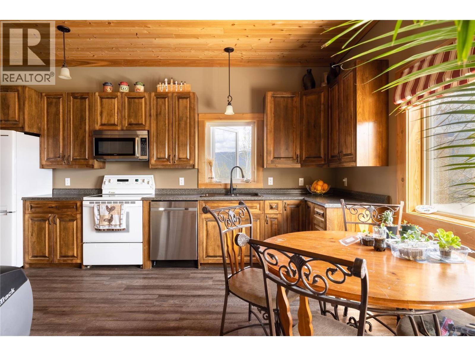 310 Grandview Bench Road, Grindrod, British Columbia  V0E 1Y0 - Photo 62 - 10397780