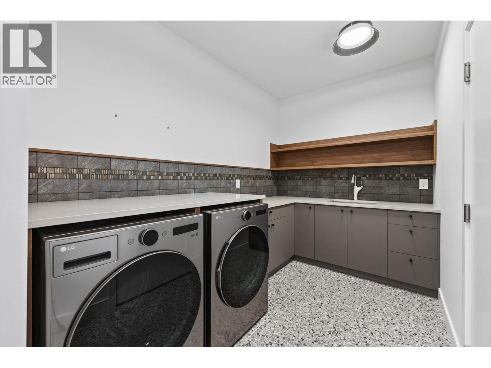 2257 Coldwater Drive, Kamloops, British Columbia  V2E 0E6 - Photo 35 - 10397746