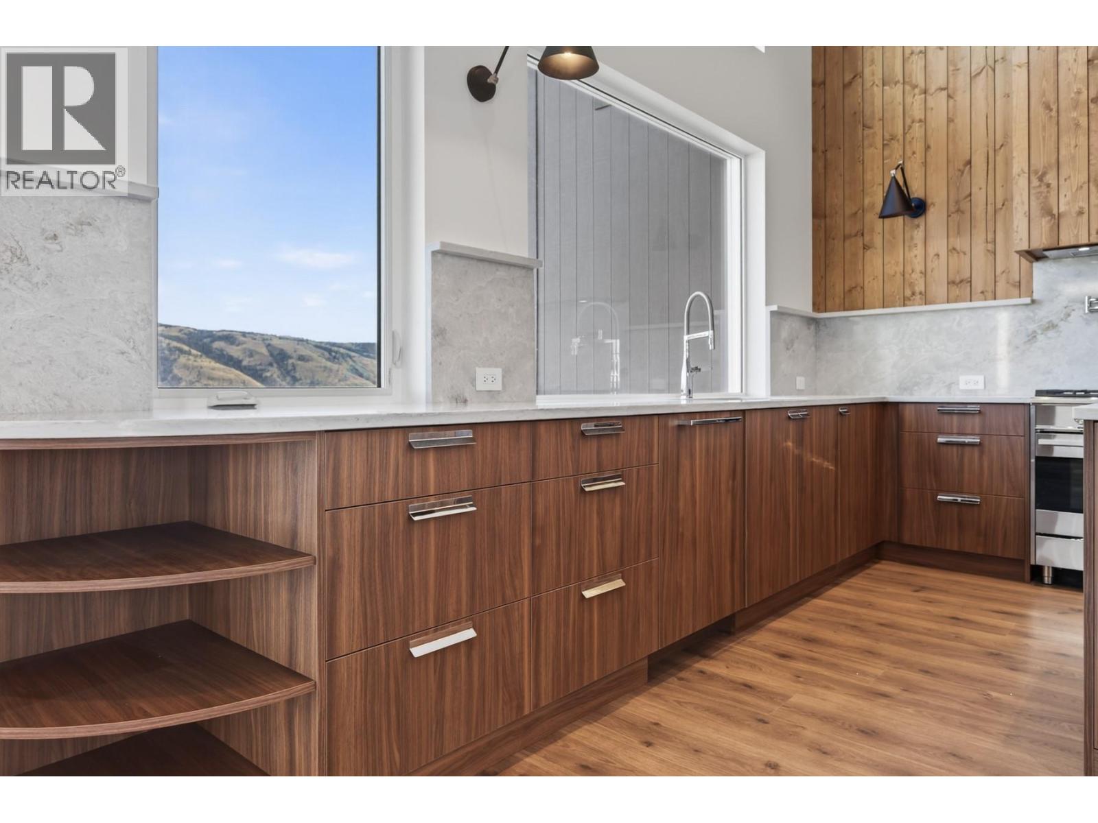 2257 Coldwater Drive, Kamloops, British Columbia  V2E 0E6 - Photo 9 - 10397746