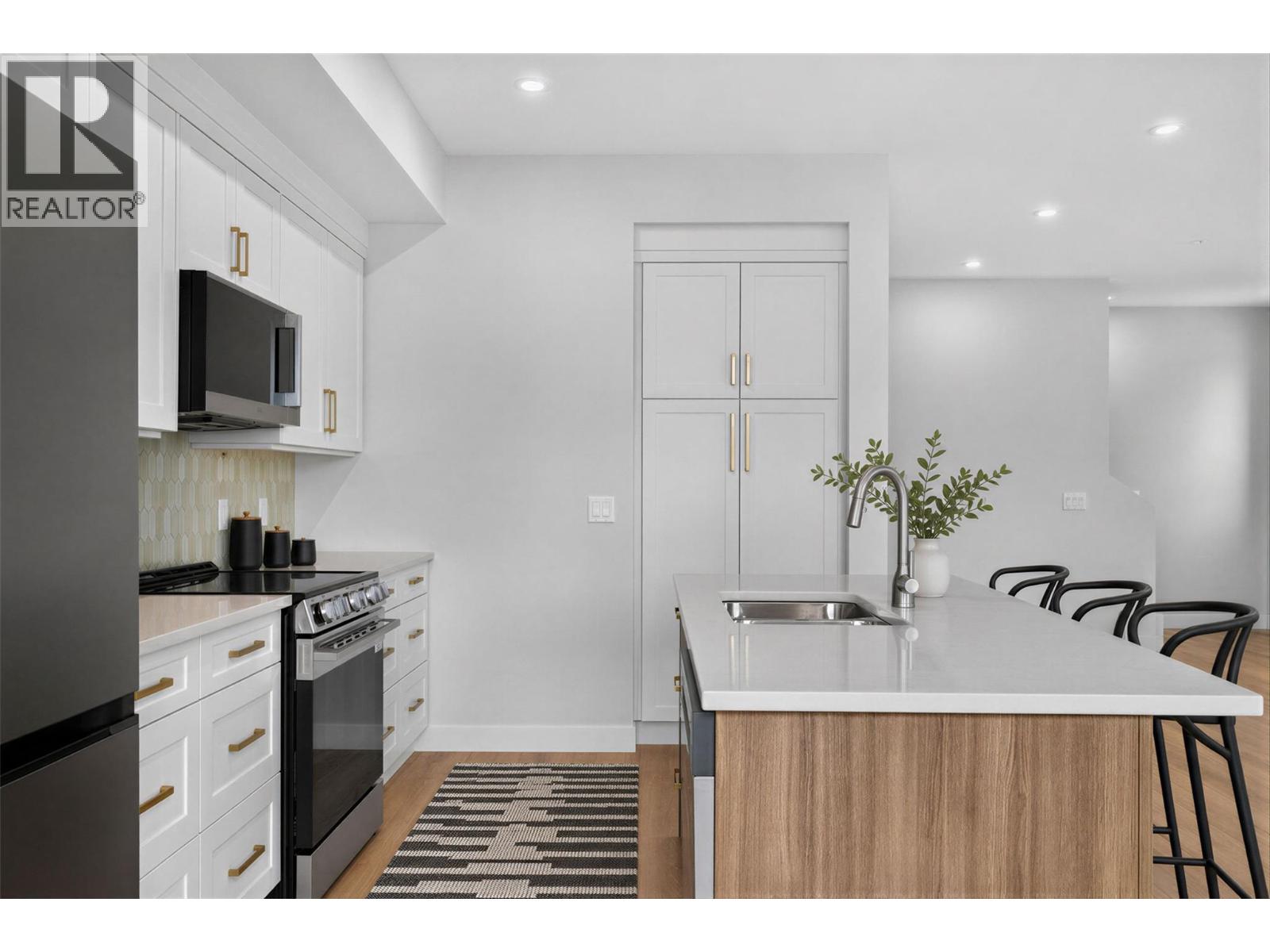 2009 39 Avenue Unit# 2, Vernon, British Columbia  V1T 8E5 - Photo 6 - 10397432