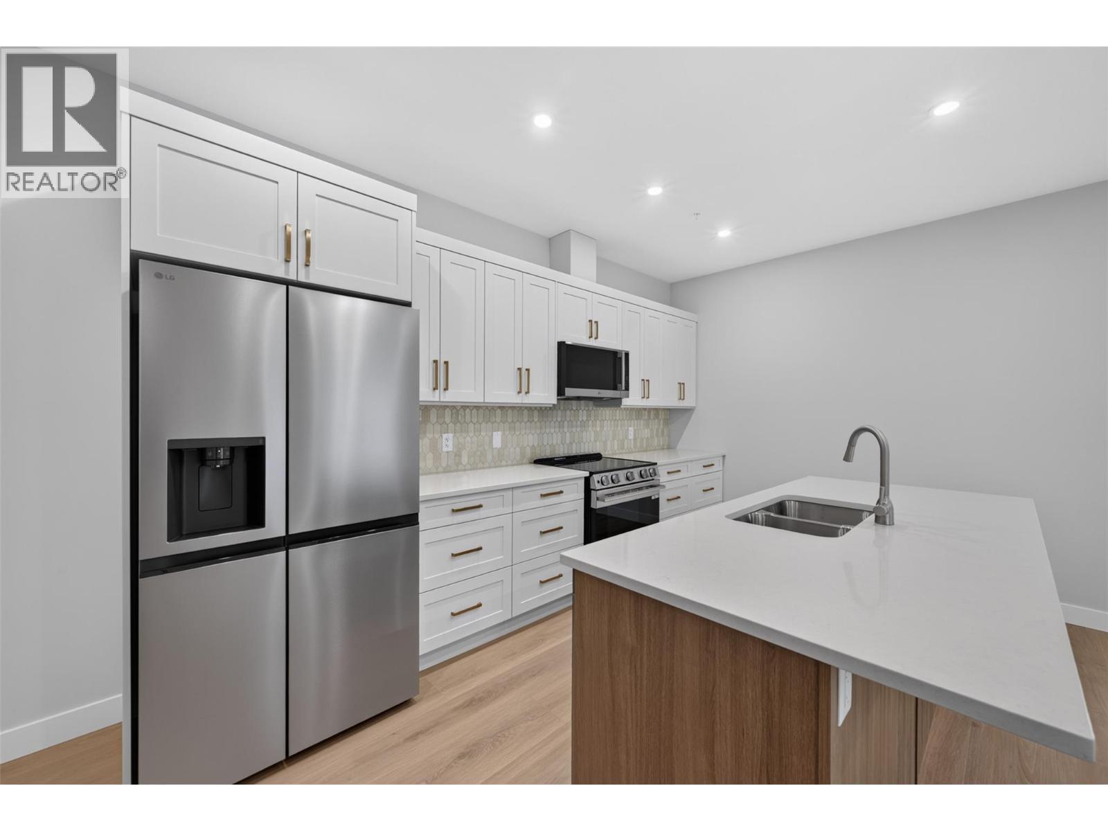 2009 39 Avenue Unit# 1, Vernon, British Columbia  V1T 8E5 - Photo 3 - 10397401