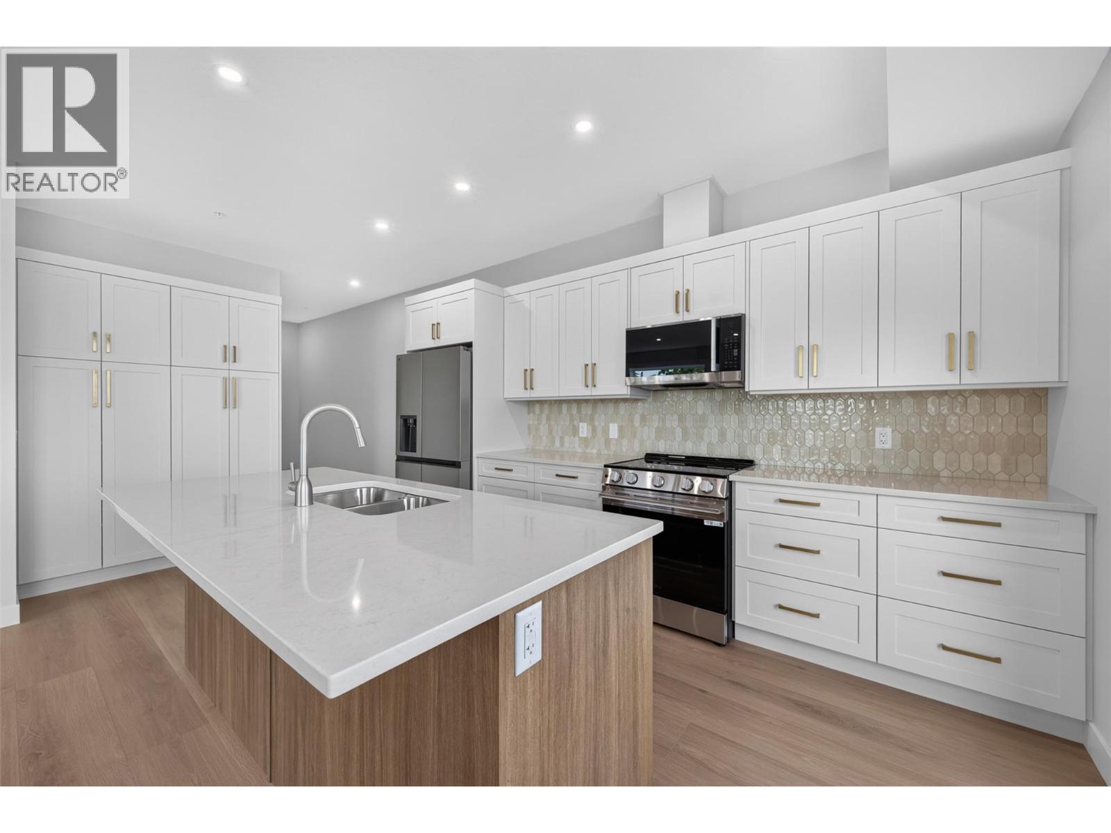 2009 39 Avenue Unit# 3, Vernon, British Columbia  V1T 8E5 - Photo 3 - 10397501