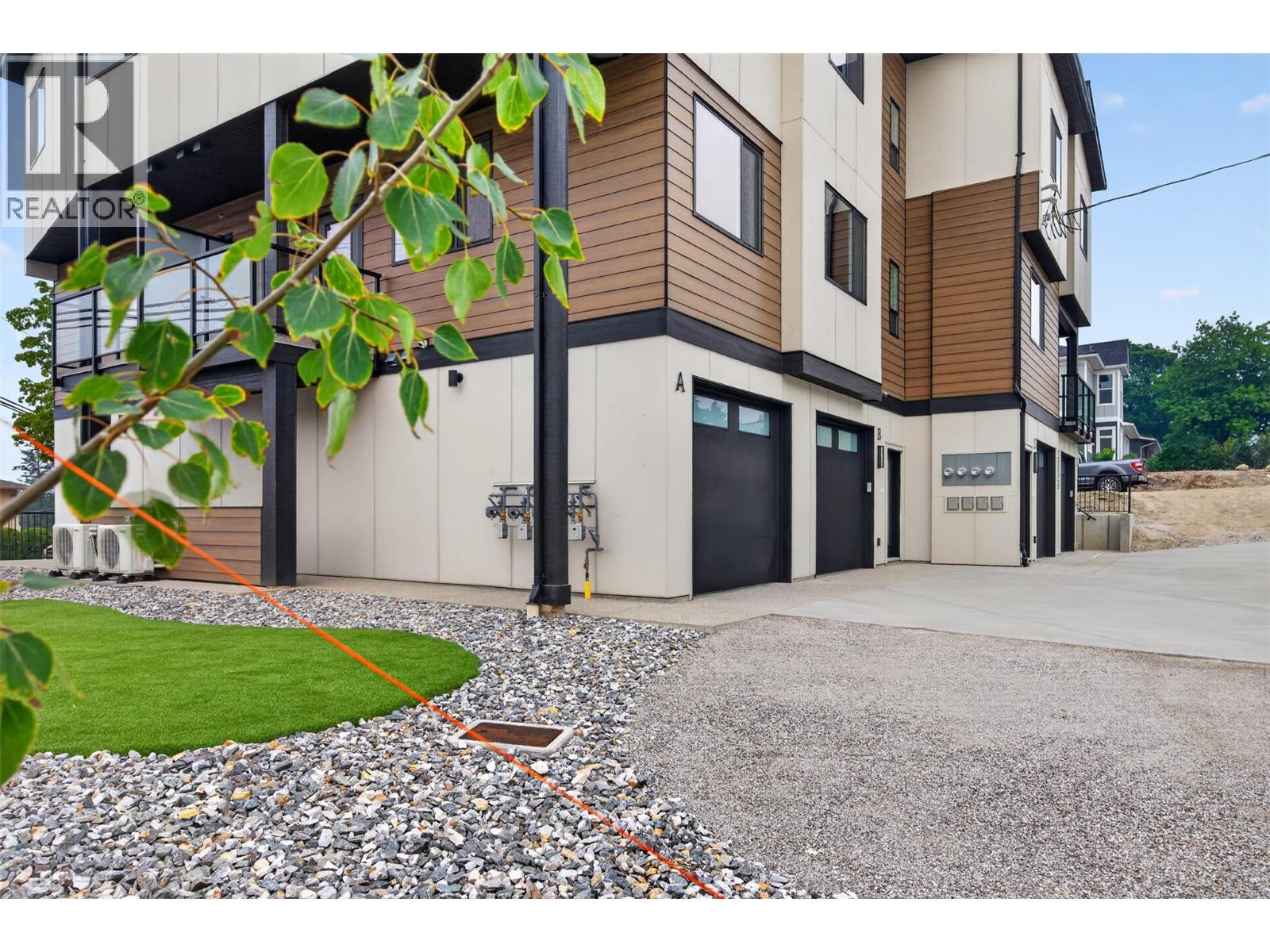 2009 39 Avenue Unit# 3, Vernon, British Columbia  V1T 8E5 - Photo 32 - 10397501