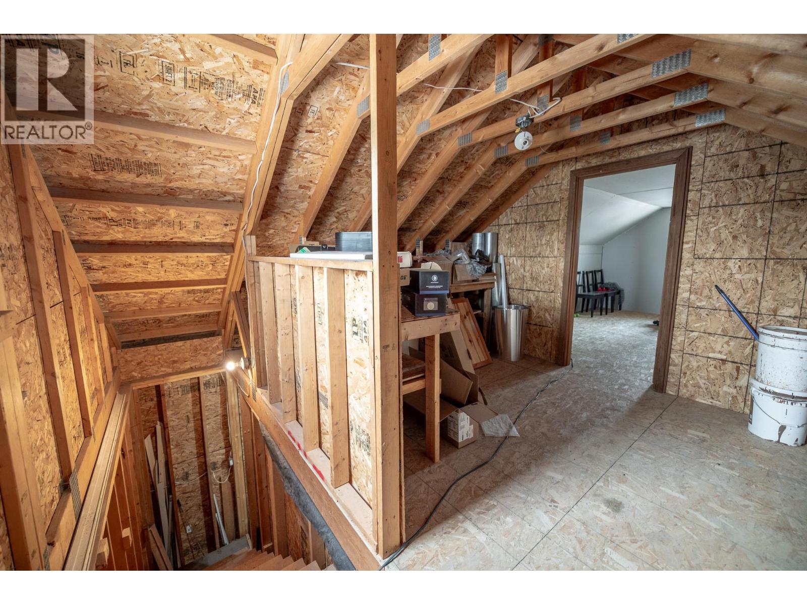 8909 Grainger Road, Canal Flats, British Columbia  V0B 1B0 - Photo 42 - 10397280