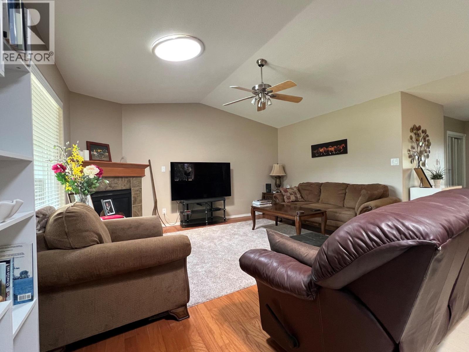 524 5 Th Street, Vernon, British Columbia  V1H 1Z1 - Photo 5 - 10397513