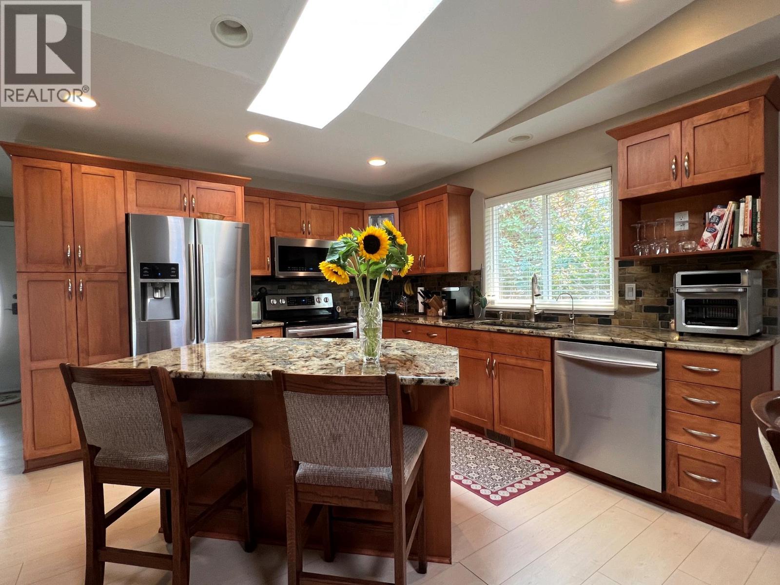 524 5 Th Street, Vernon, British Columbia  V1H 1Z1 - Photo 6 - 10397513