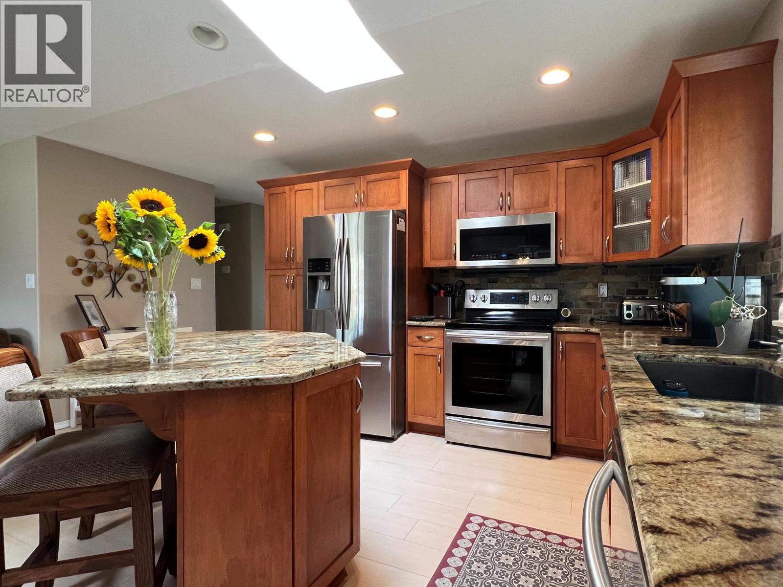 524 5 Th Street, Vernon, British Columbia  V1H 1Z1 - Photo 8 - 10397513