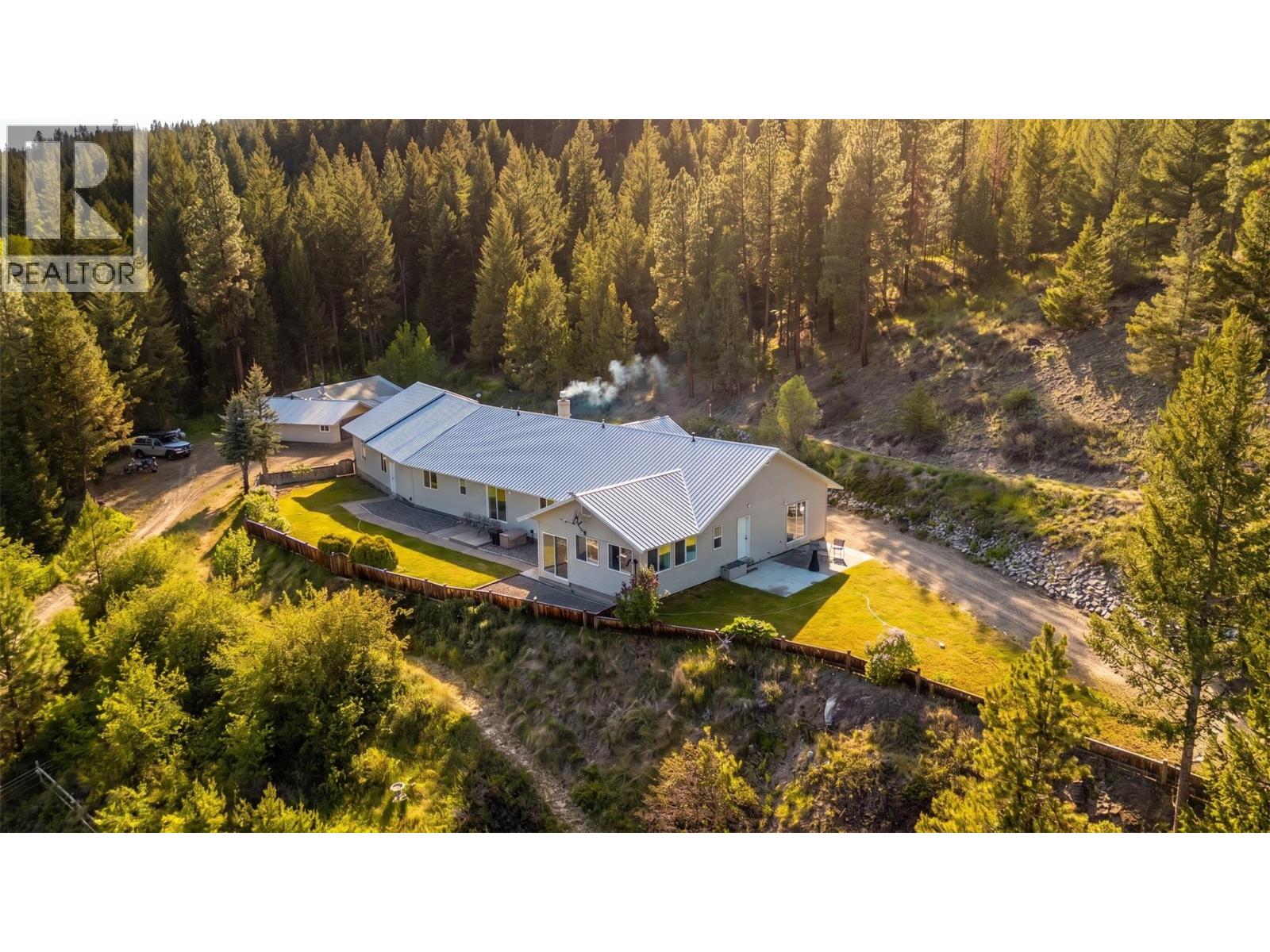1698 Princeton Summerland Road, Princeton, British Columbia  V0X 1W0 - Photo 1 - 10397132
