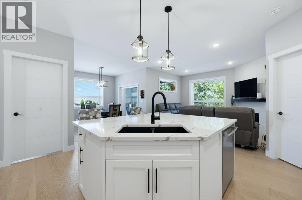 1840 10 Street Sw Unit# 1, Salmon Arm, British Columbia  V1E 0H2 - Photo 11 - 10397677