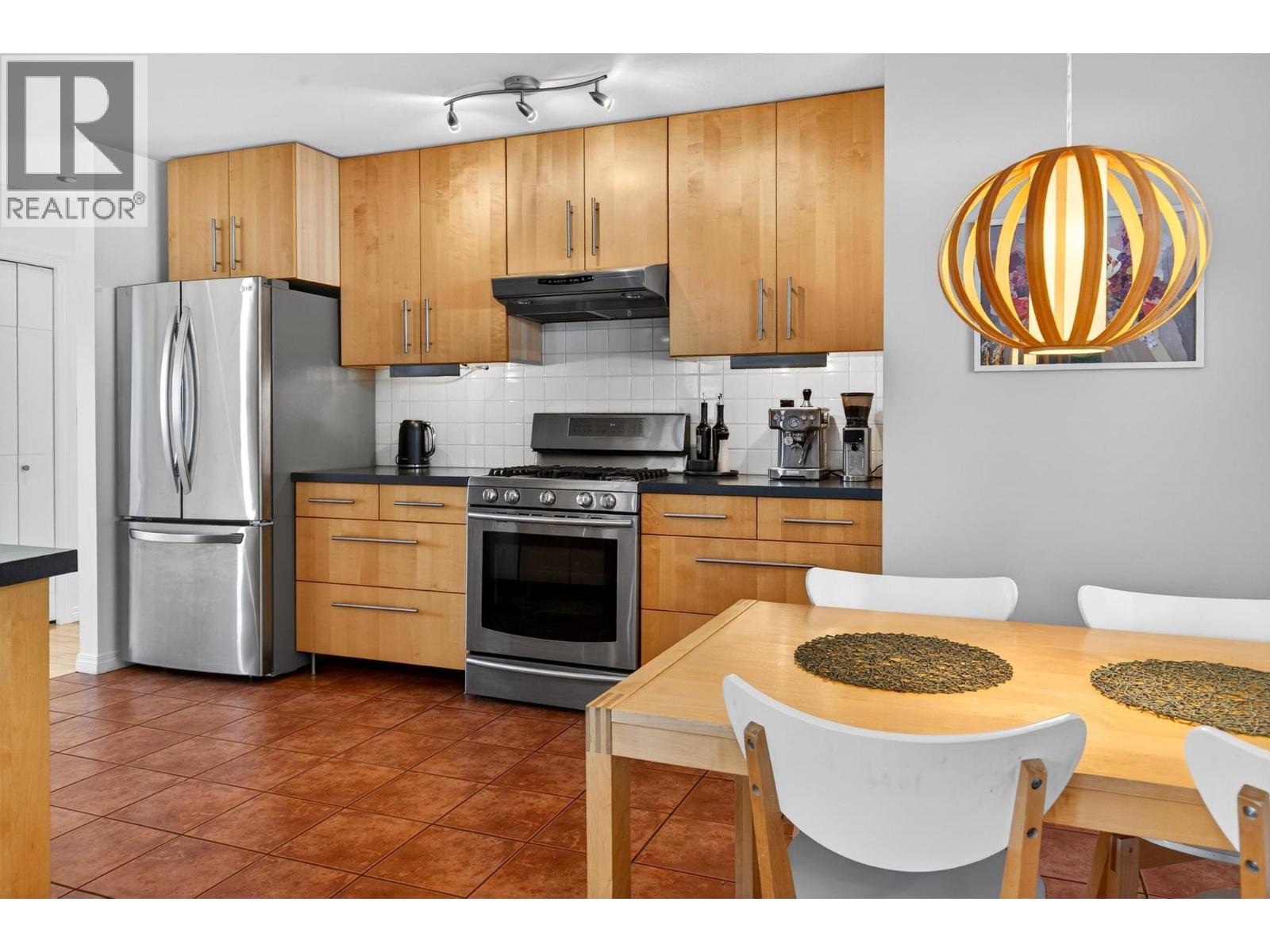 183 Magic Drive, Kelowna, British Columbia  V1V 1N2 - Photo 11 - 10396331