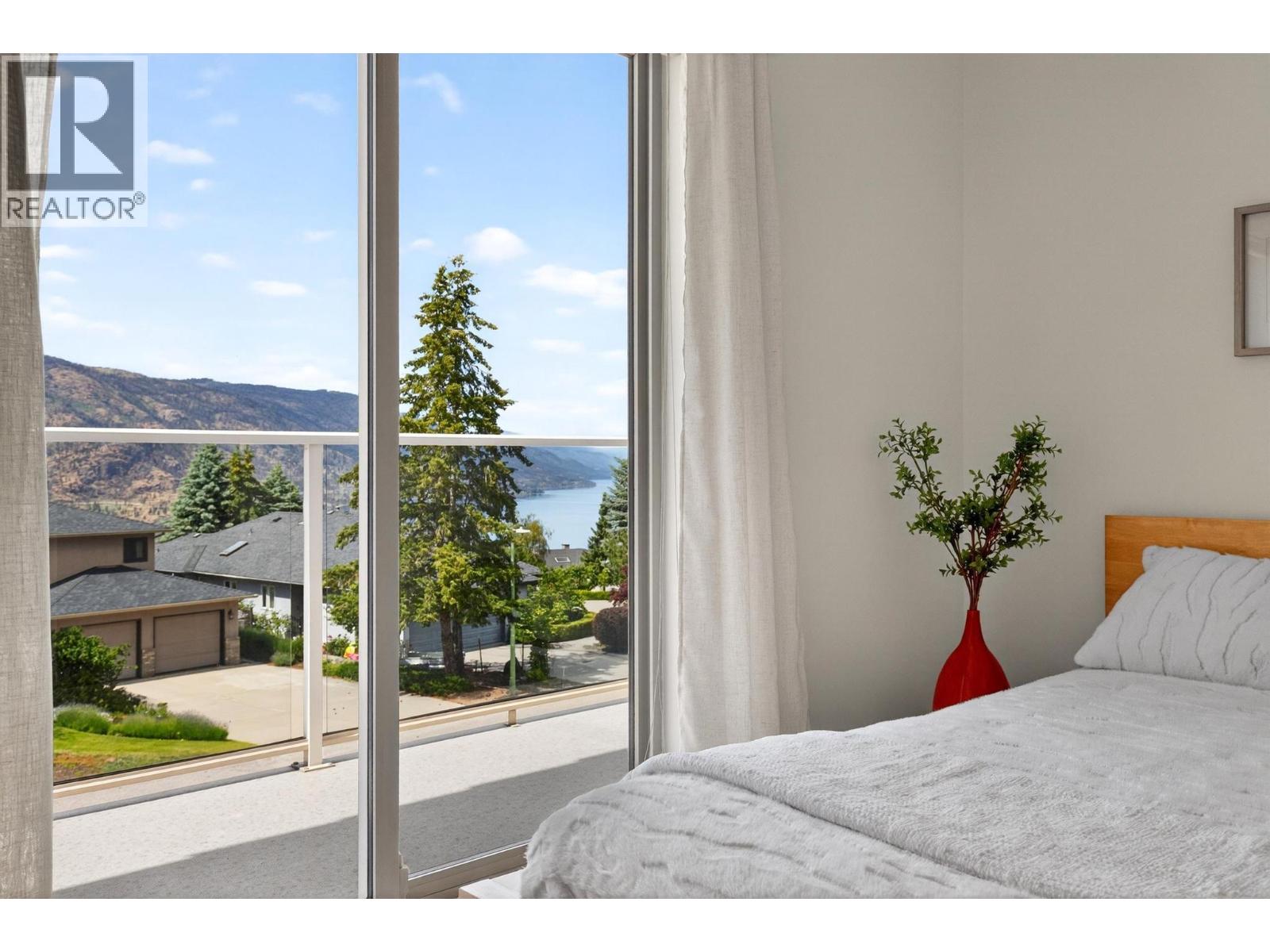 183 Magic Drive, Kelowna, British Columbia  V1V 1N2 - Photo 18 - 10396331