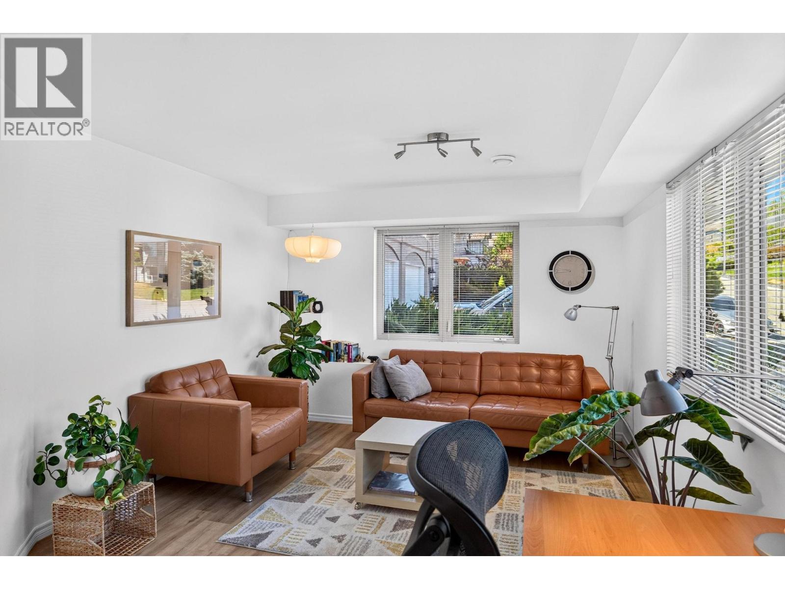 183 Magic Drive, Kelowna, British Columbia  V1V 1N2 - Photo 36 - 10396331